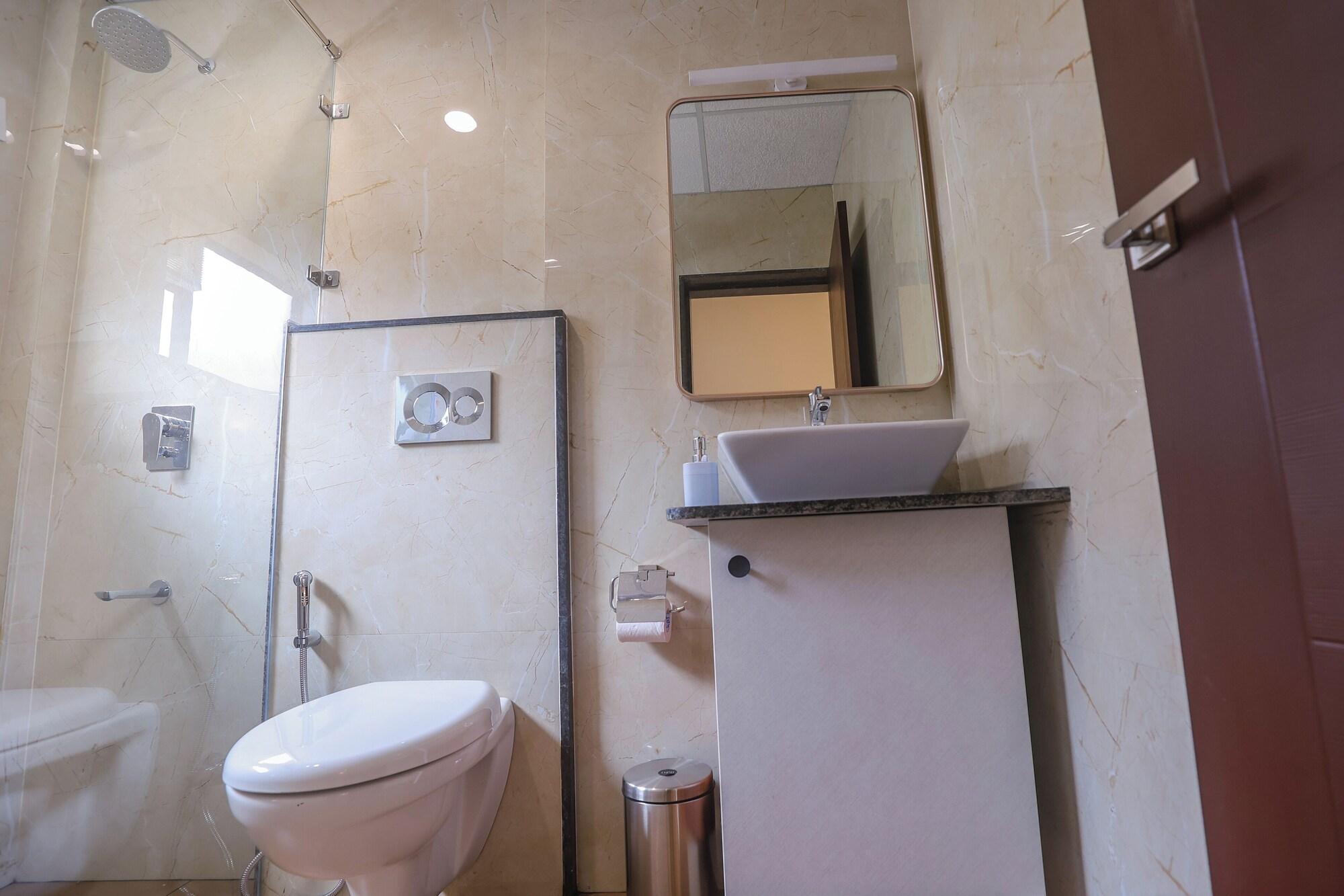 Equipamiento de Habitación Hotel Padubidri Comforts by Smart O'tel