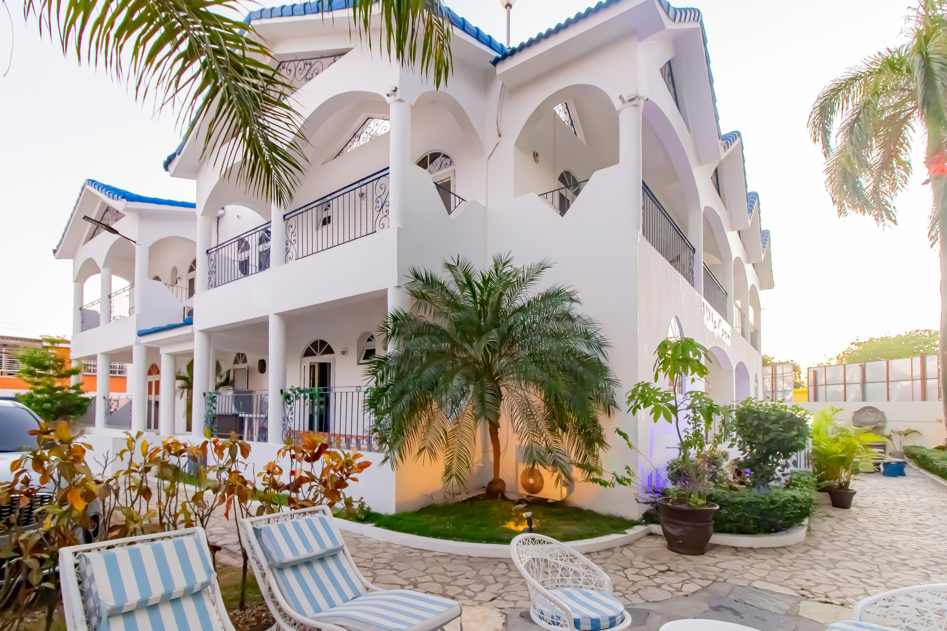 Vista Exterior Hotel Villa Capri