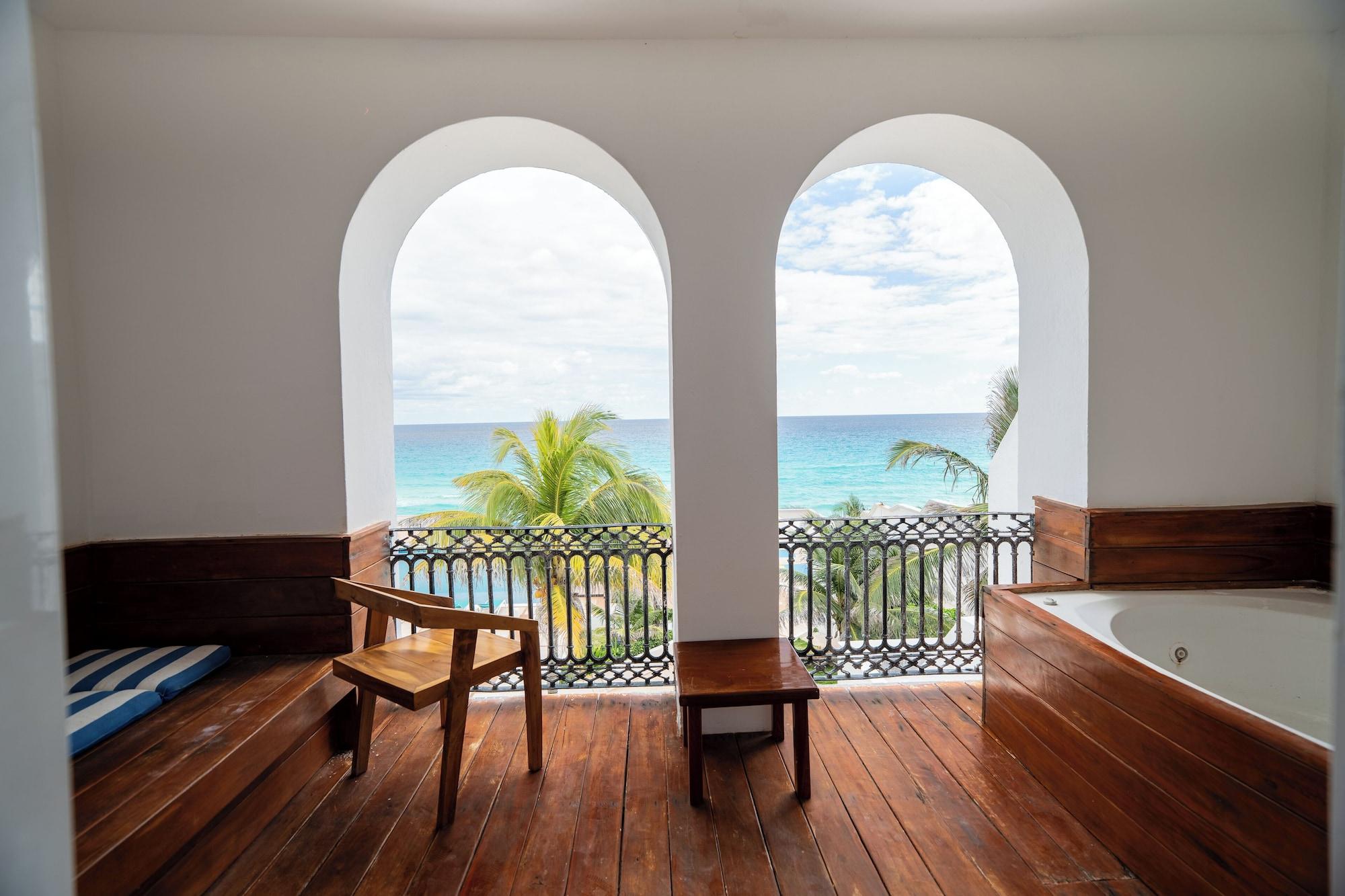 Playa Hotel y Museo Casa Turquesa