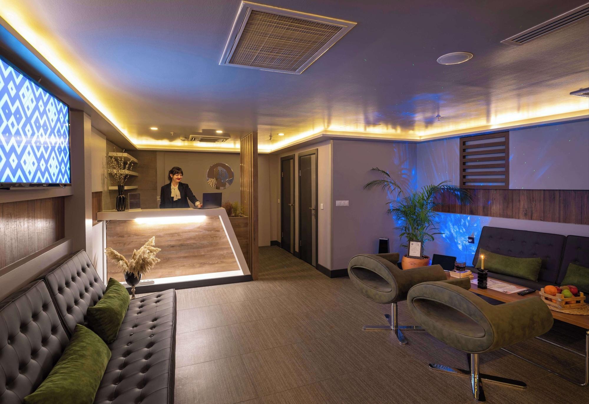 Vista Lobby SennaCity Hotel