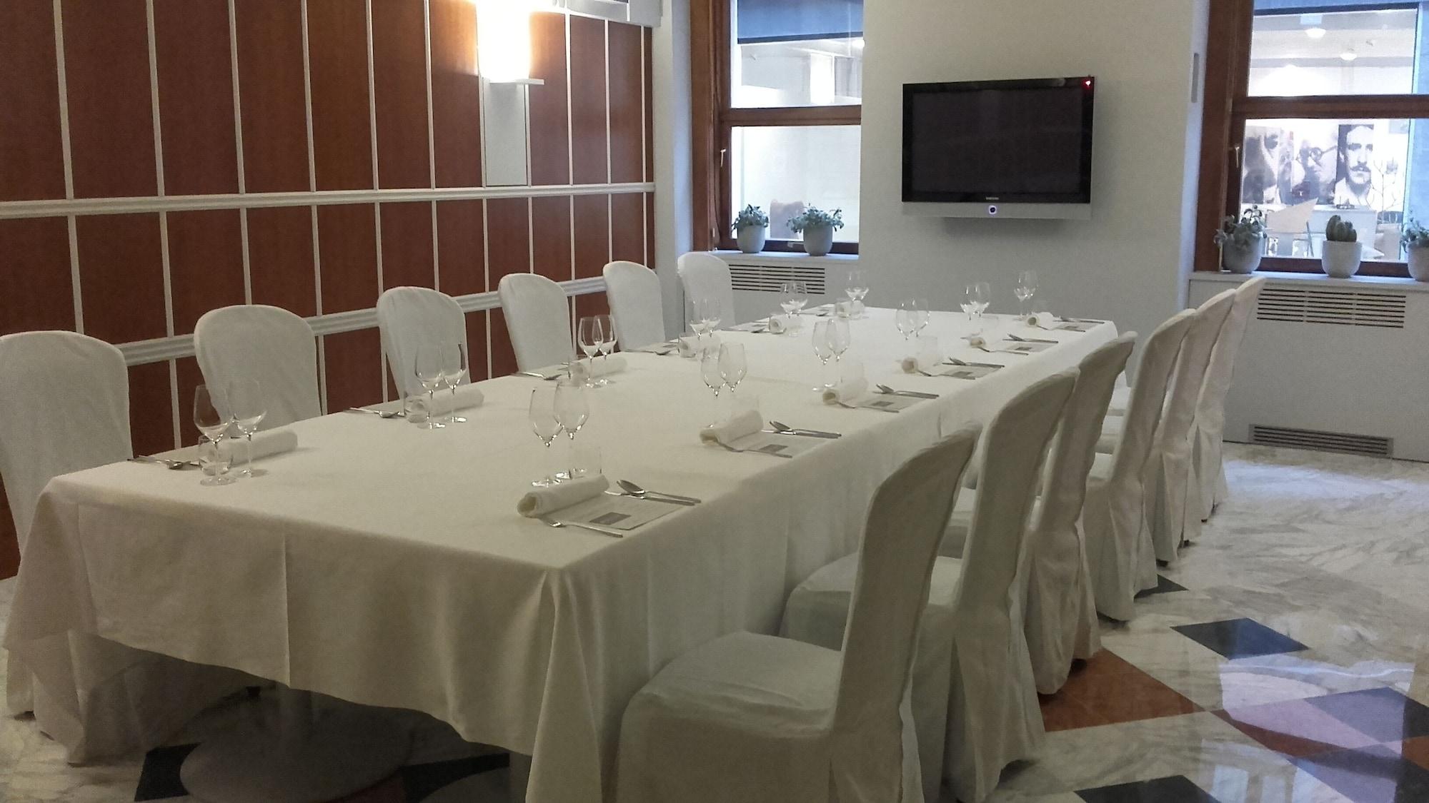 Sala de Reuniones Hotel Alli Due Buoi Rossi