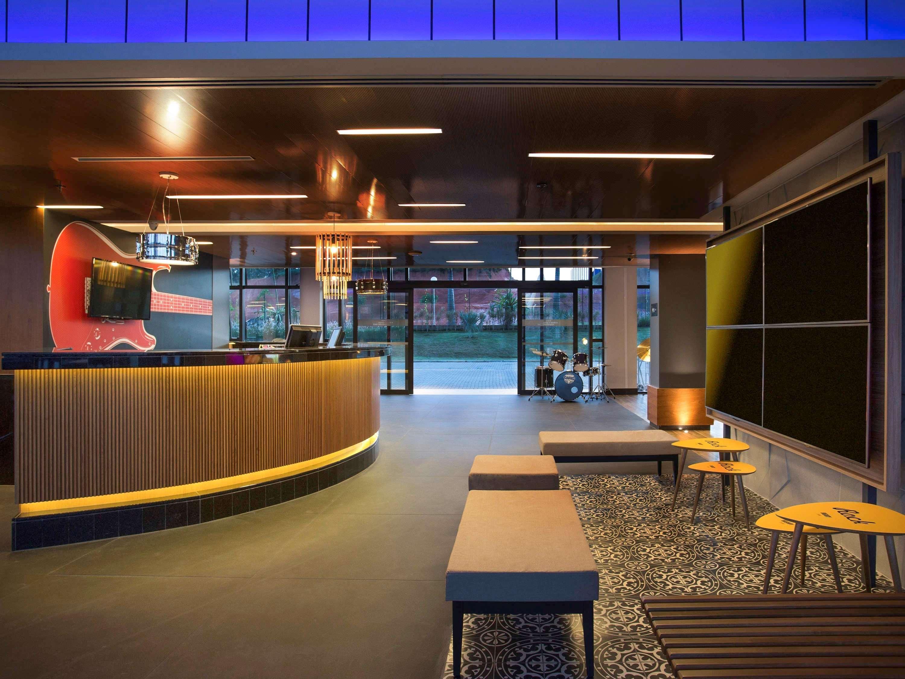 Vista Lobby Ibis Styles Taubate