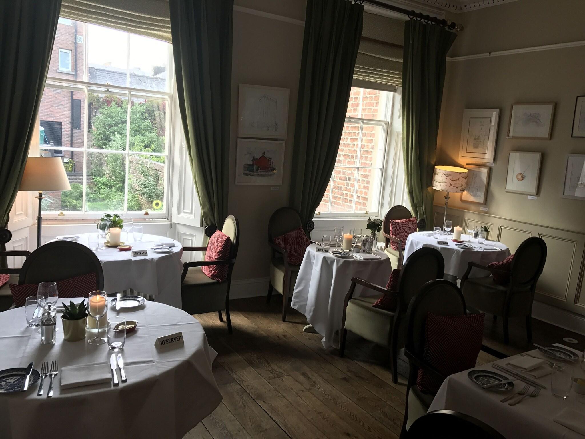 Vista Lobby No. 1 Pery Square Hotel & Spa