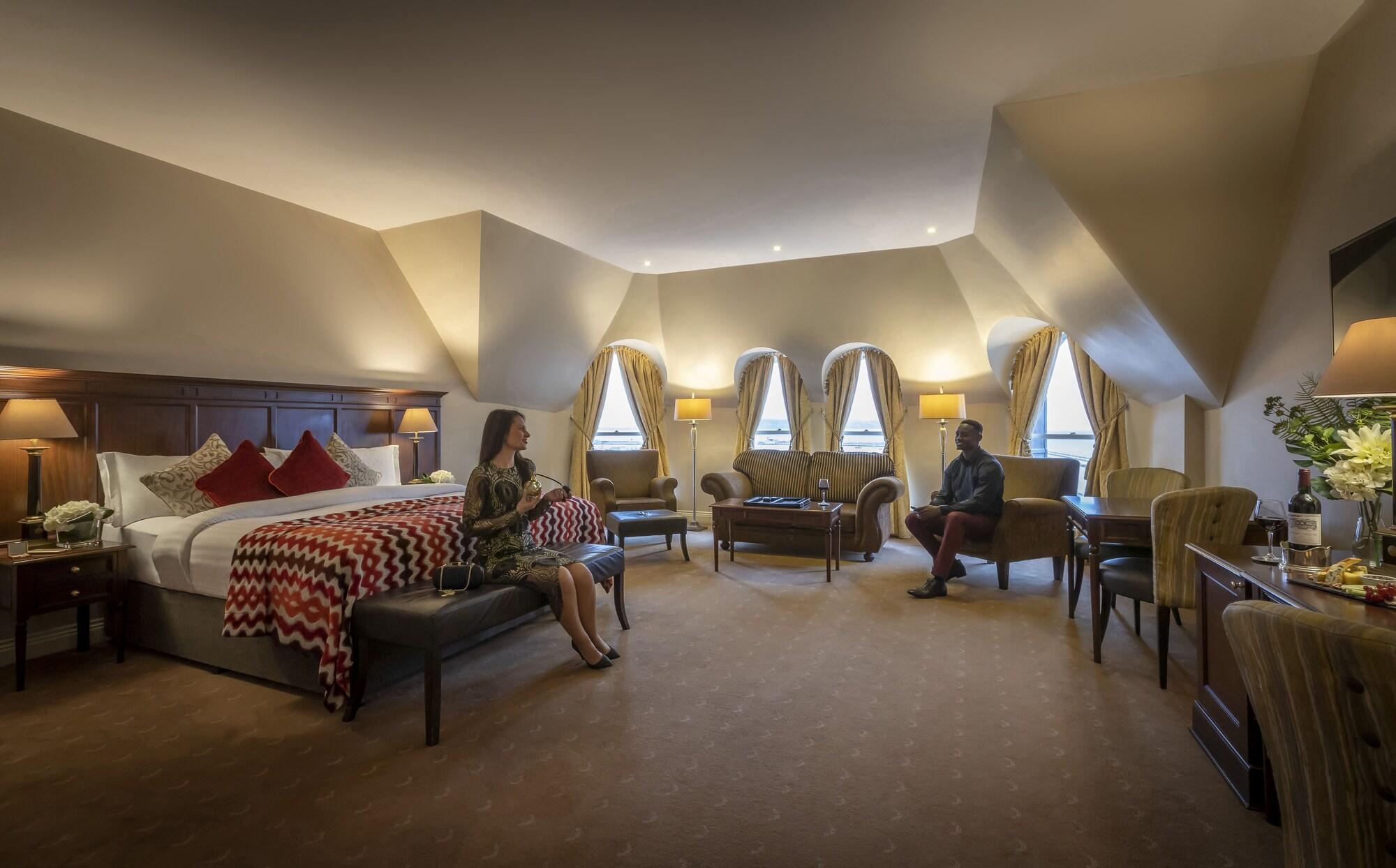 Habitación The Royal Marine Hotel