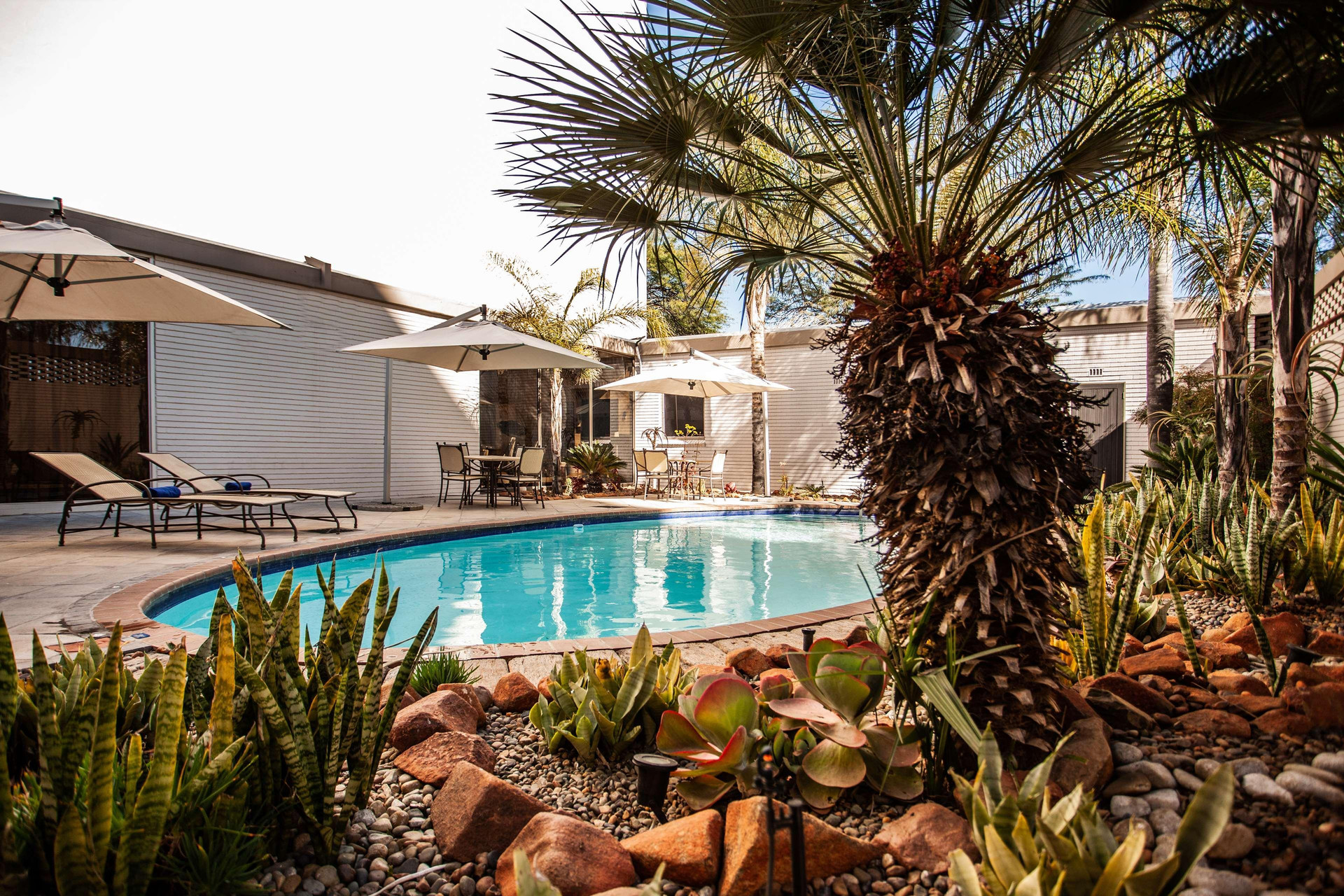 Vista Exterior Garden Court Kimberley