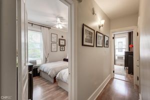 Alquiler Vacacional - Bright and Spacious 2BR 2BA Apt., FREE PARKING, Walk to Train