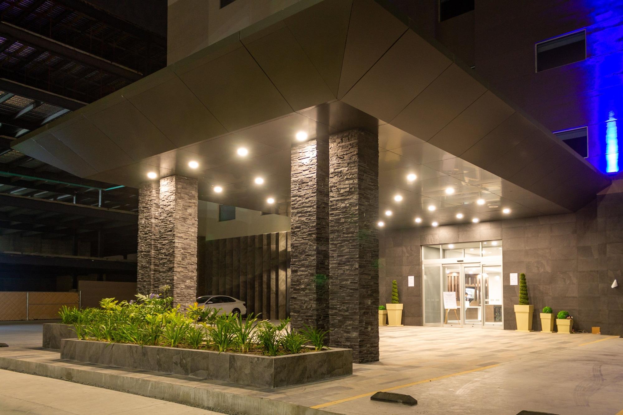 Vista Exterior Holiday Inn Express & Suites Tijuana Otay by IHG