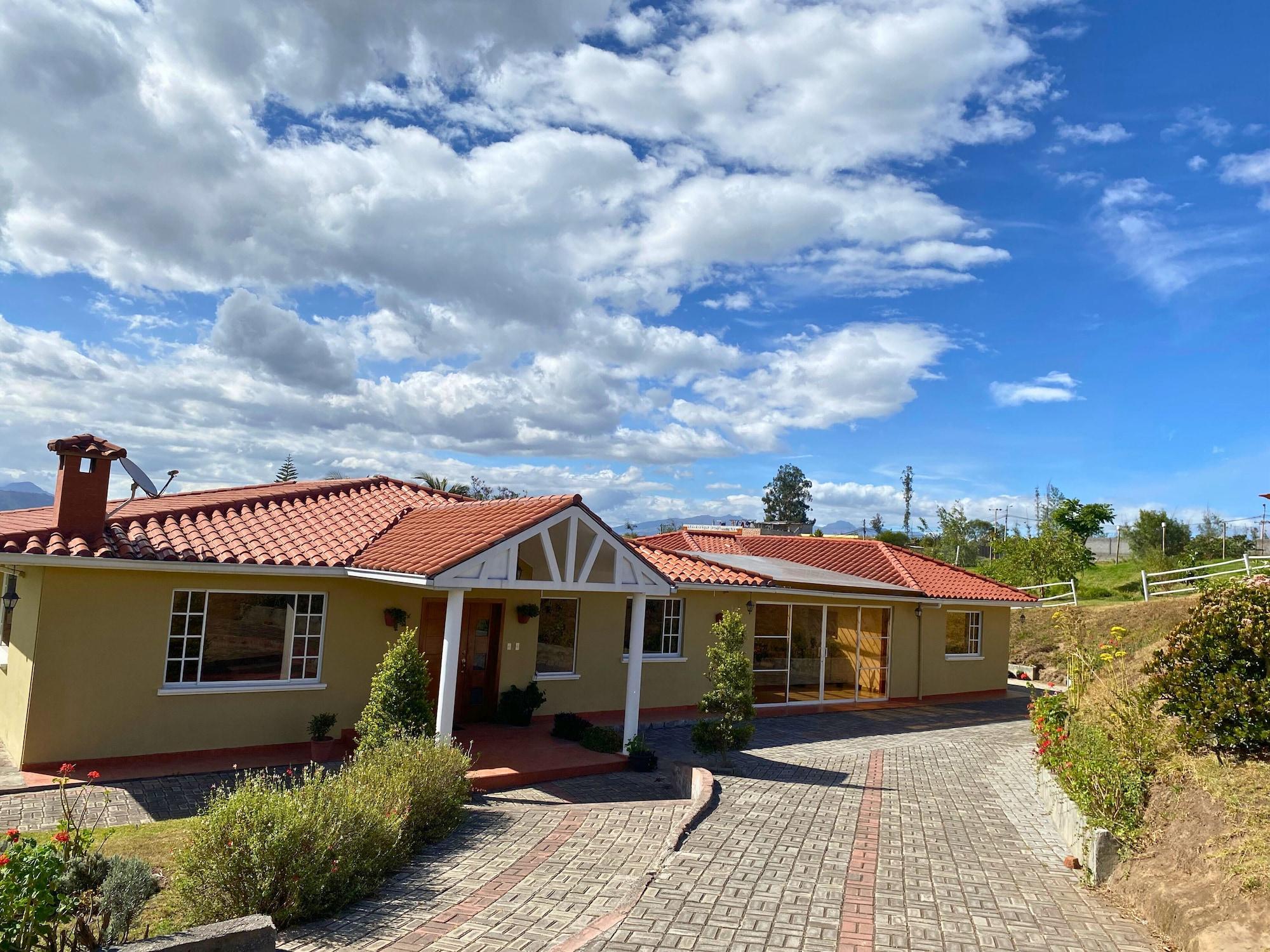 Vista Exterior Las Hortensia's Casa De Huéspedes