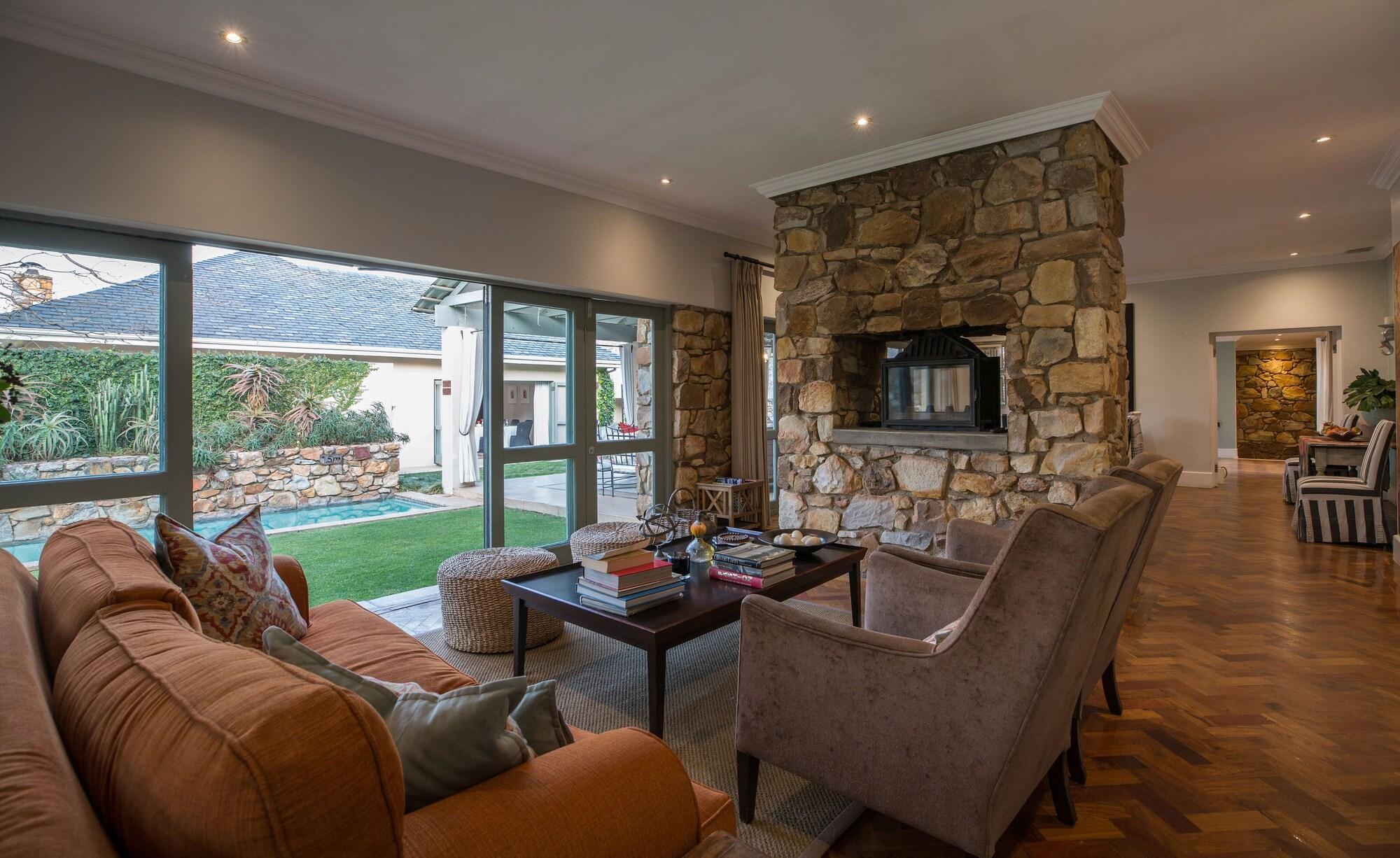 Vista Lobby The Parkwood