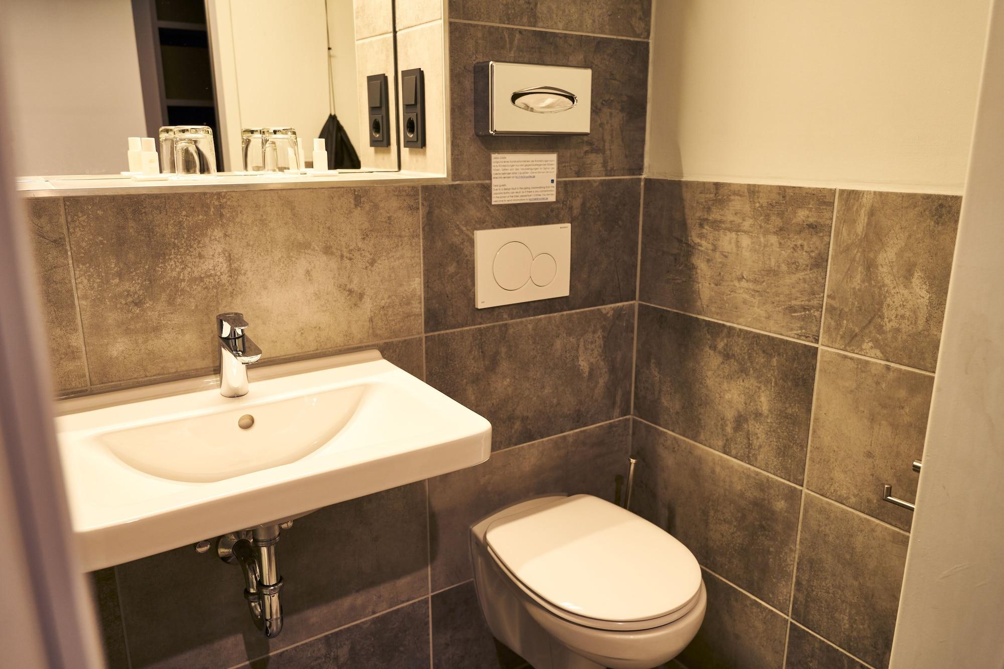 Equipamiento de Habitación ARRIVEL Hotel Kirchheim - bisher: Novitel