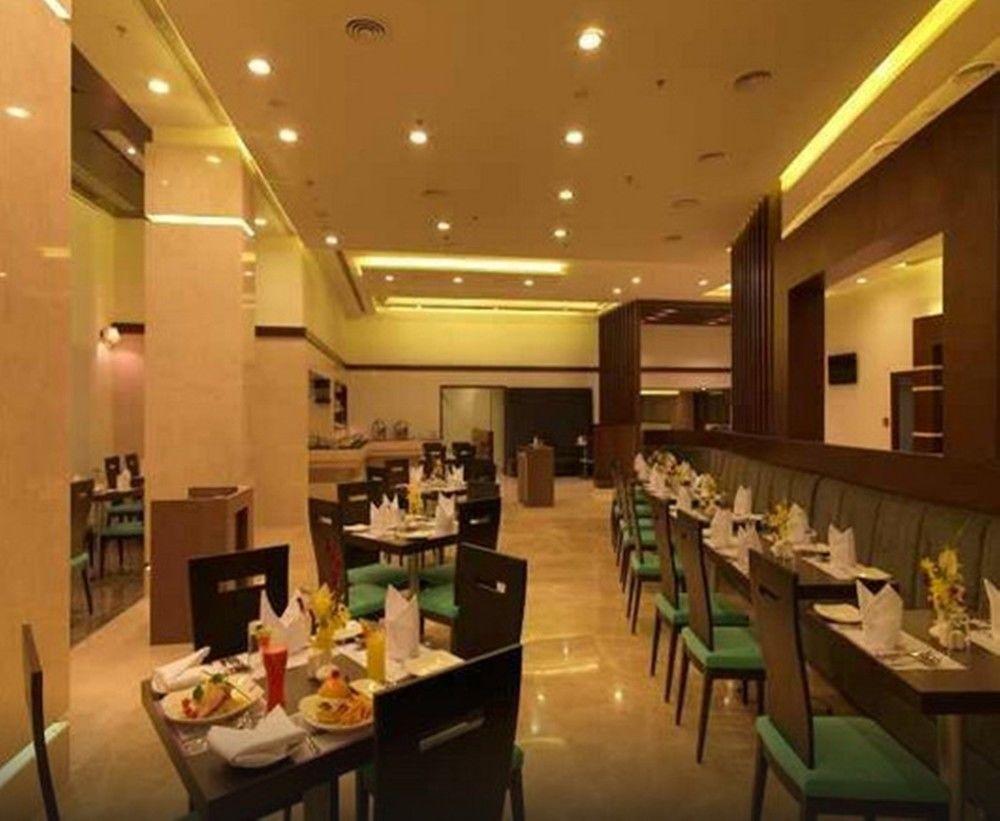Restaurant Royal Orchid Central Hotel