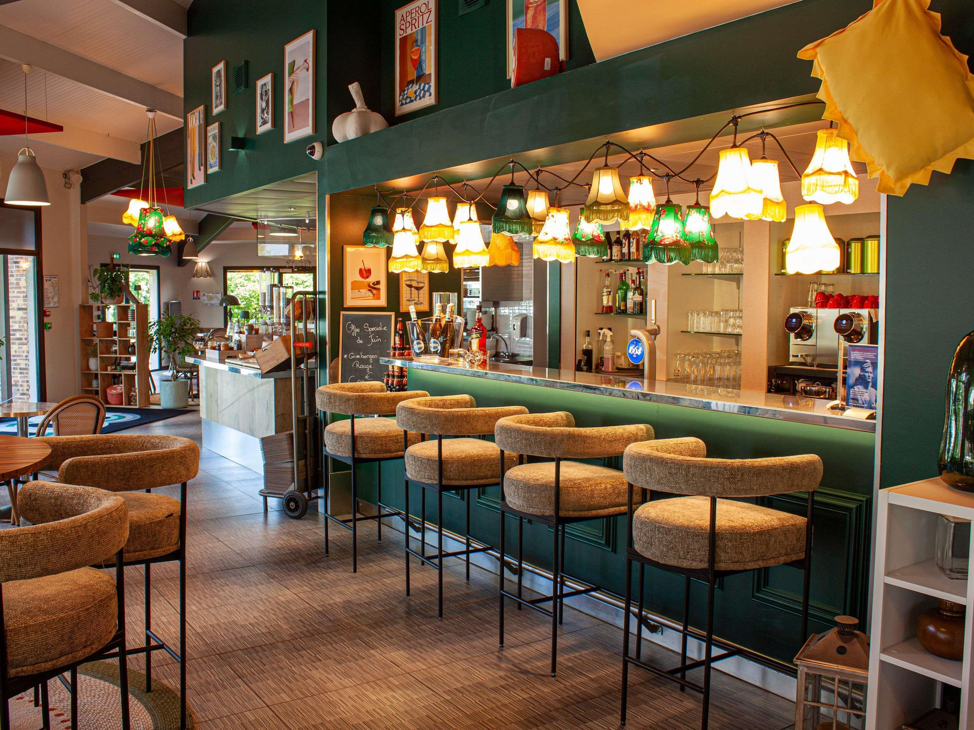 Bar/Salón Ibis Amboise