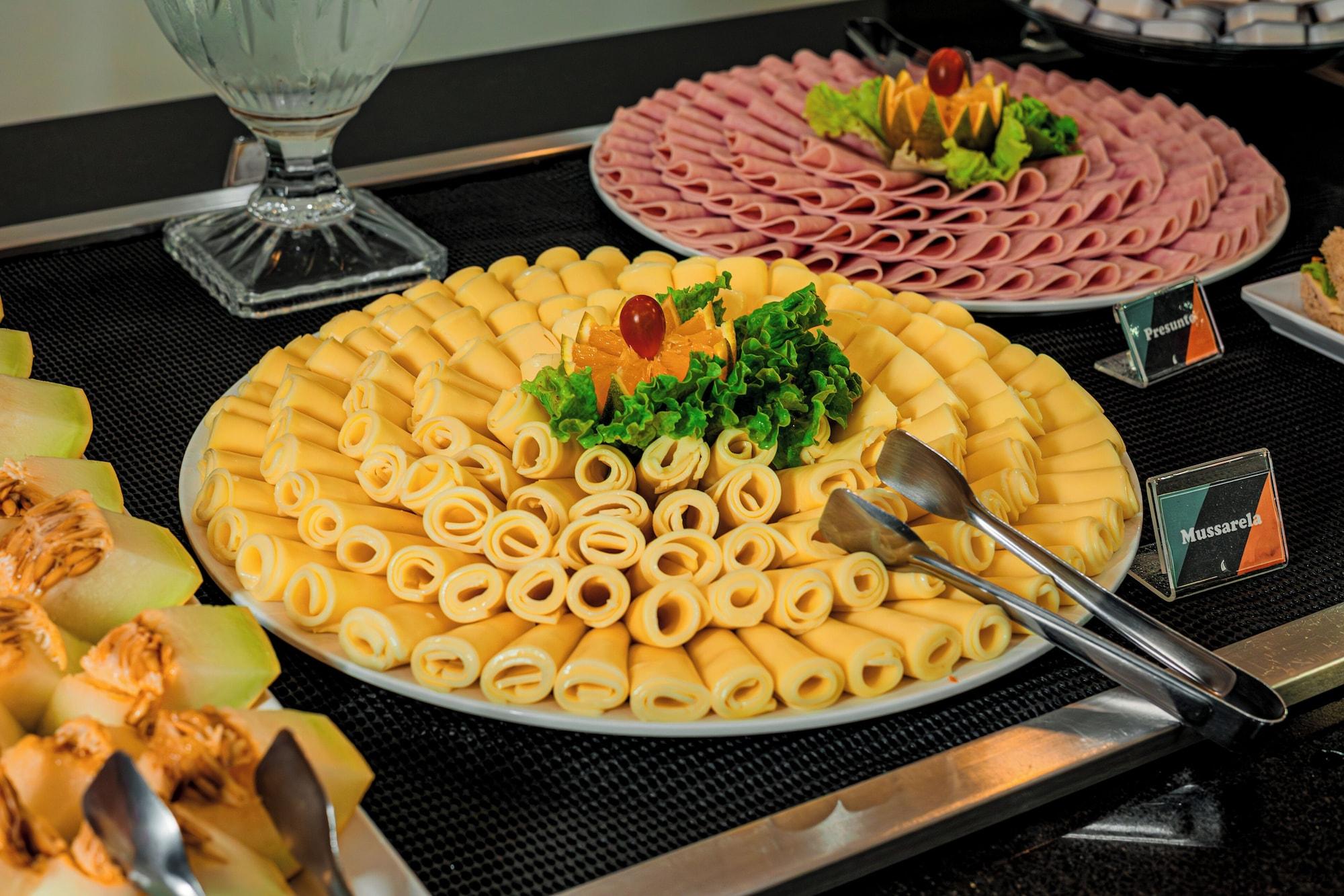 Restaurant Sagres Praia Hotel