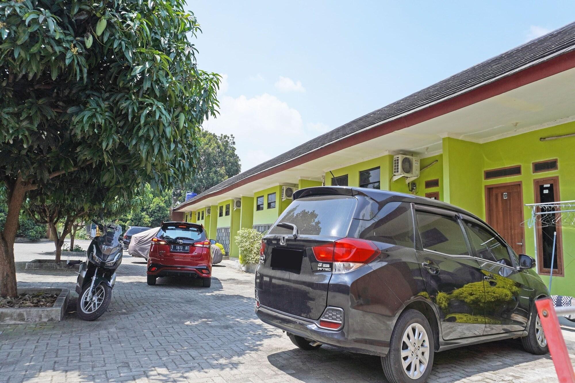 Vista Exterior OYO 91762 Green Home Stay Syariah