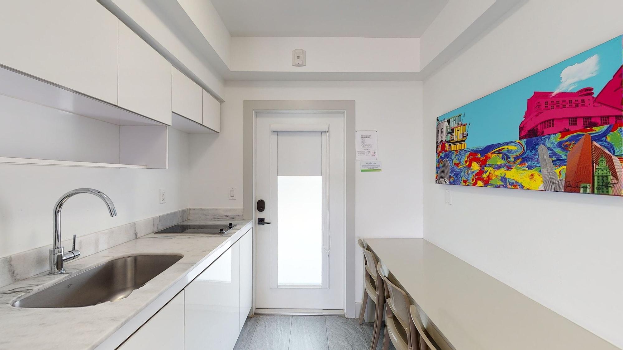 Equipamiento de Habitación Park Royal Miami Beach managed by Accor