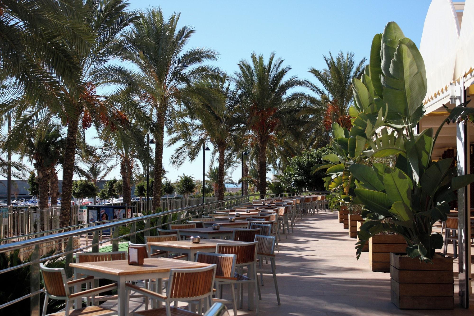 Vista Exterior Senator Águilas Hotel