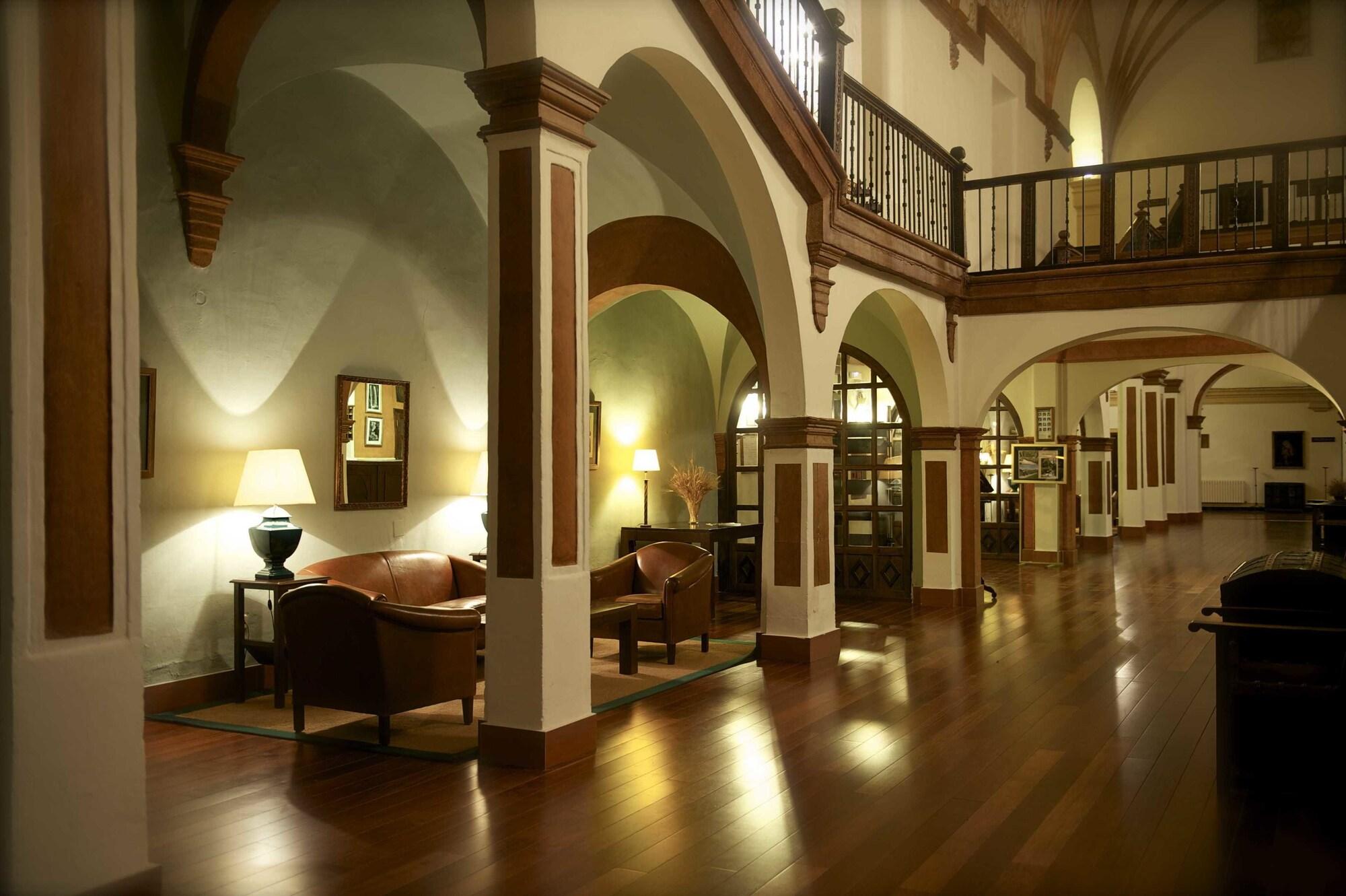 Vista Lobby Monasterio de Piedra