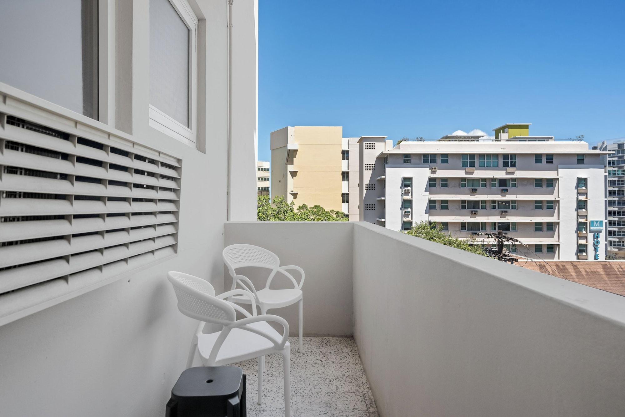 Equipamiento de Habitación Olimpo Court by Otium