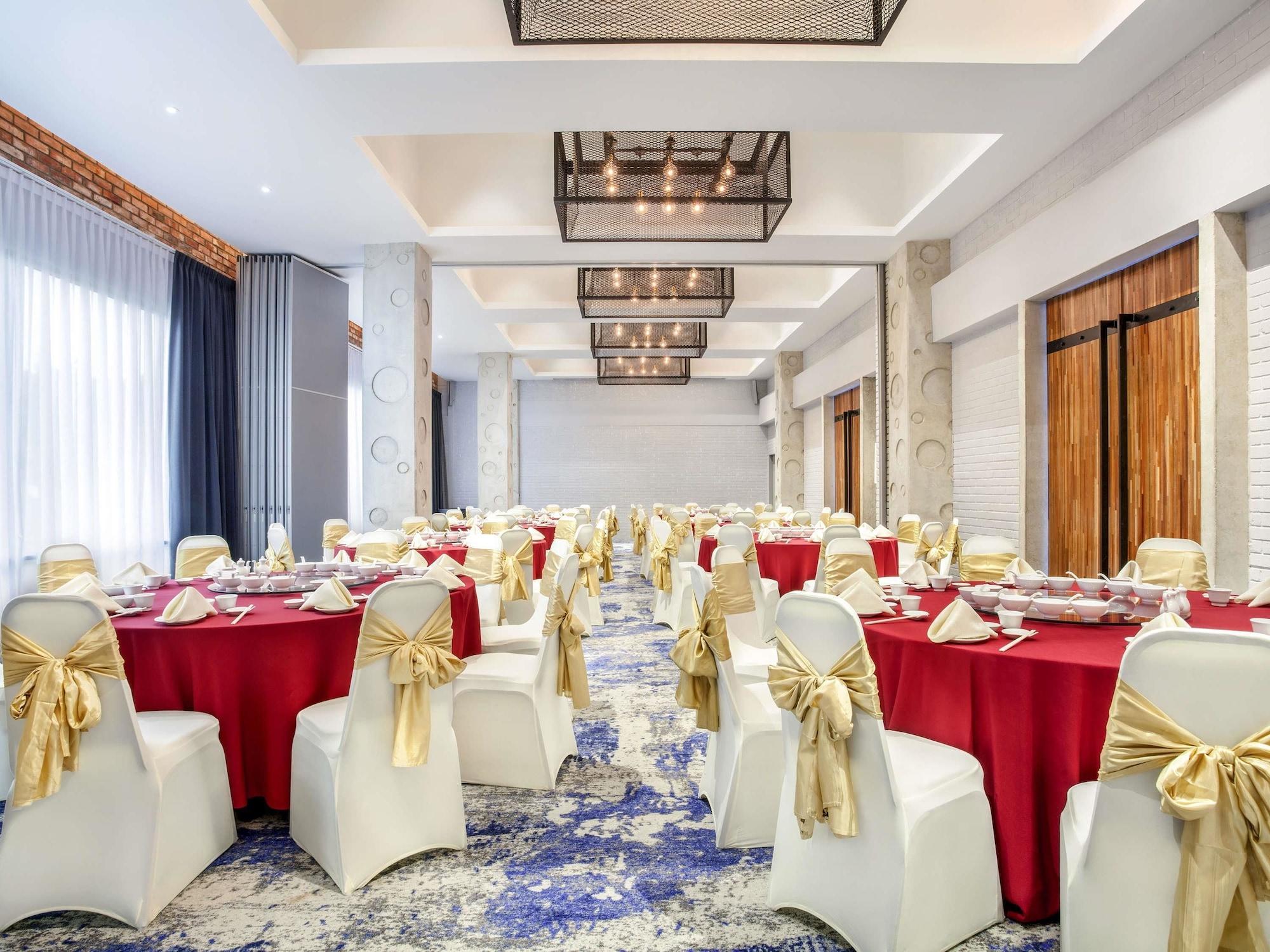 Sala de Reuniones Ibis Styles Kota Kinabalu Inanam Hotel