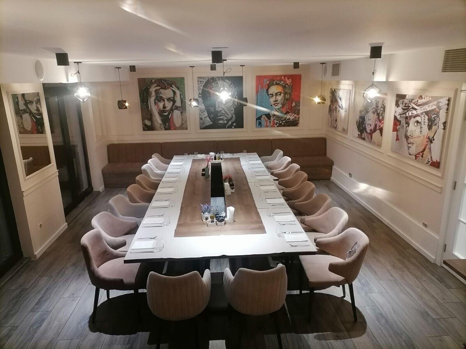 Sala de Reuniones Hotel Maksimum