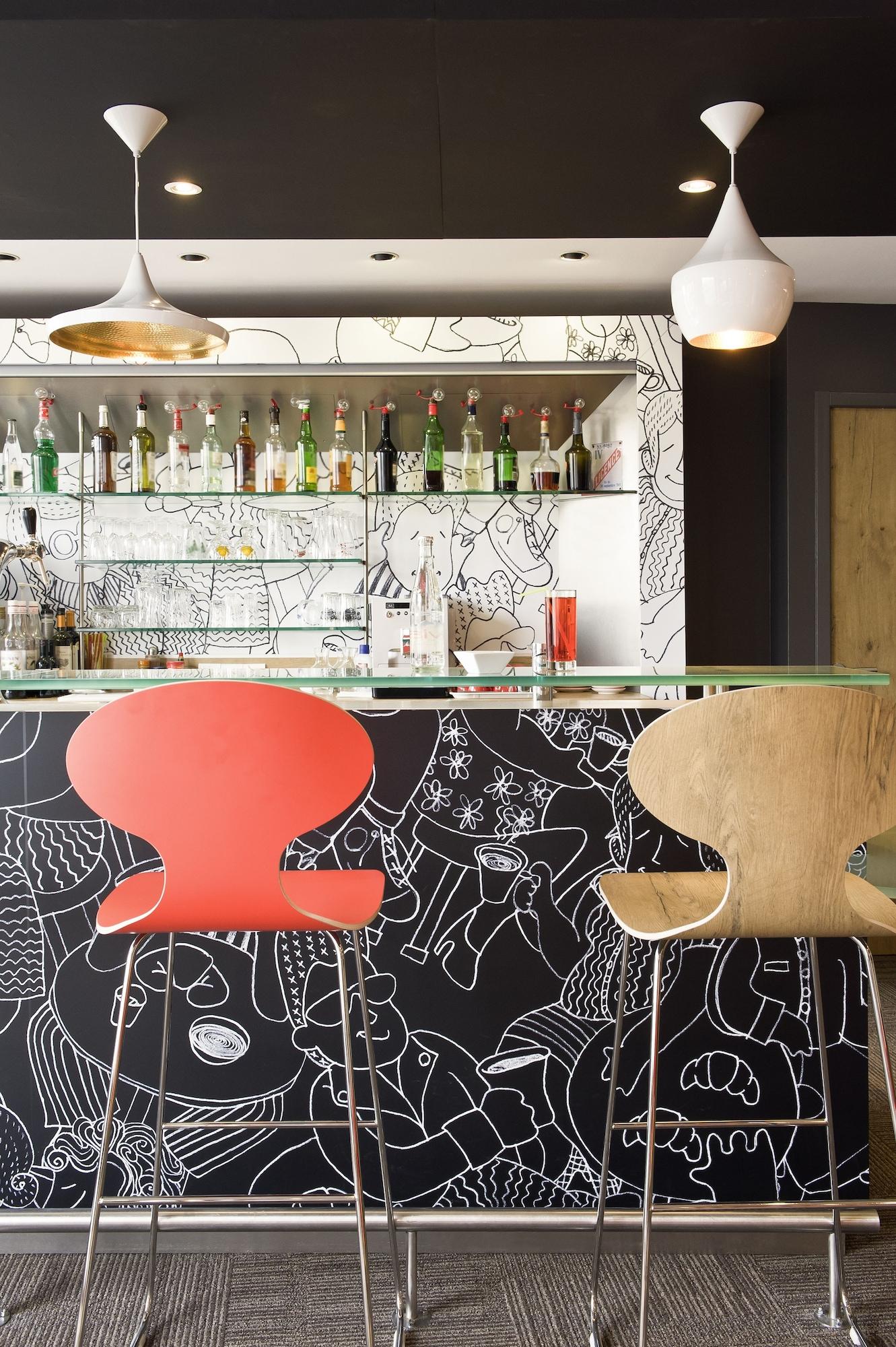 Bar/Salón Hotel ibis Bordeaux Centre Gare Saint Jean Euratlantique