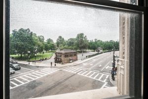 Alquiler Vacacional - Beautiful Studio Train Theatre District Evonify