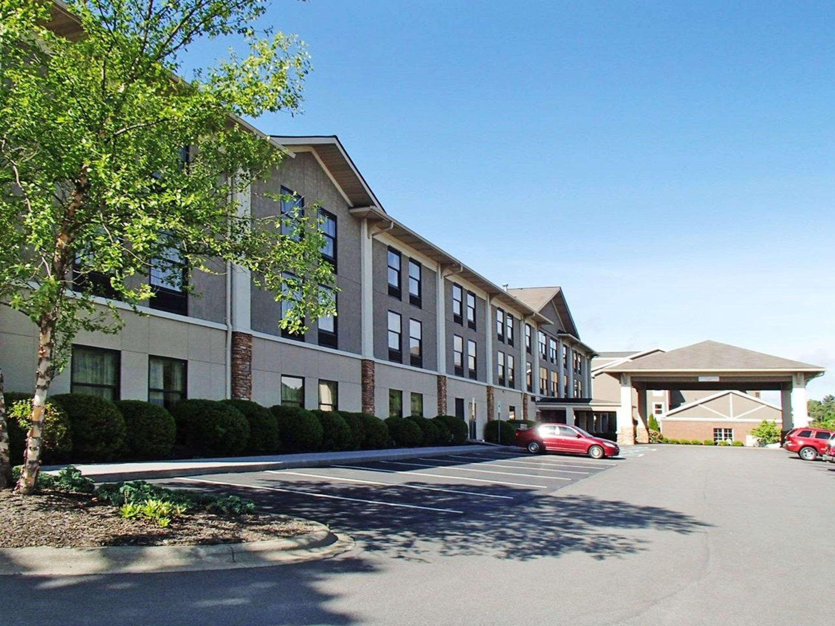 Vista Exterior Quality Inn And Suites Boone - University Area