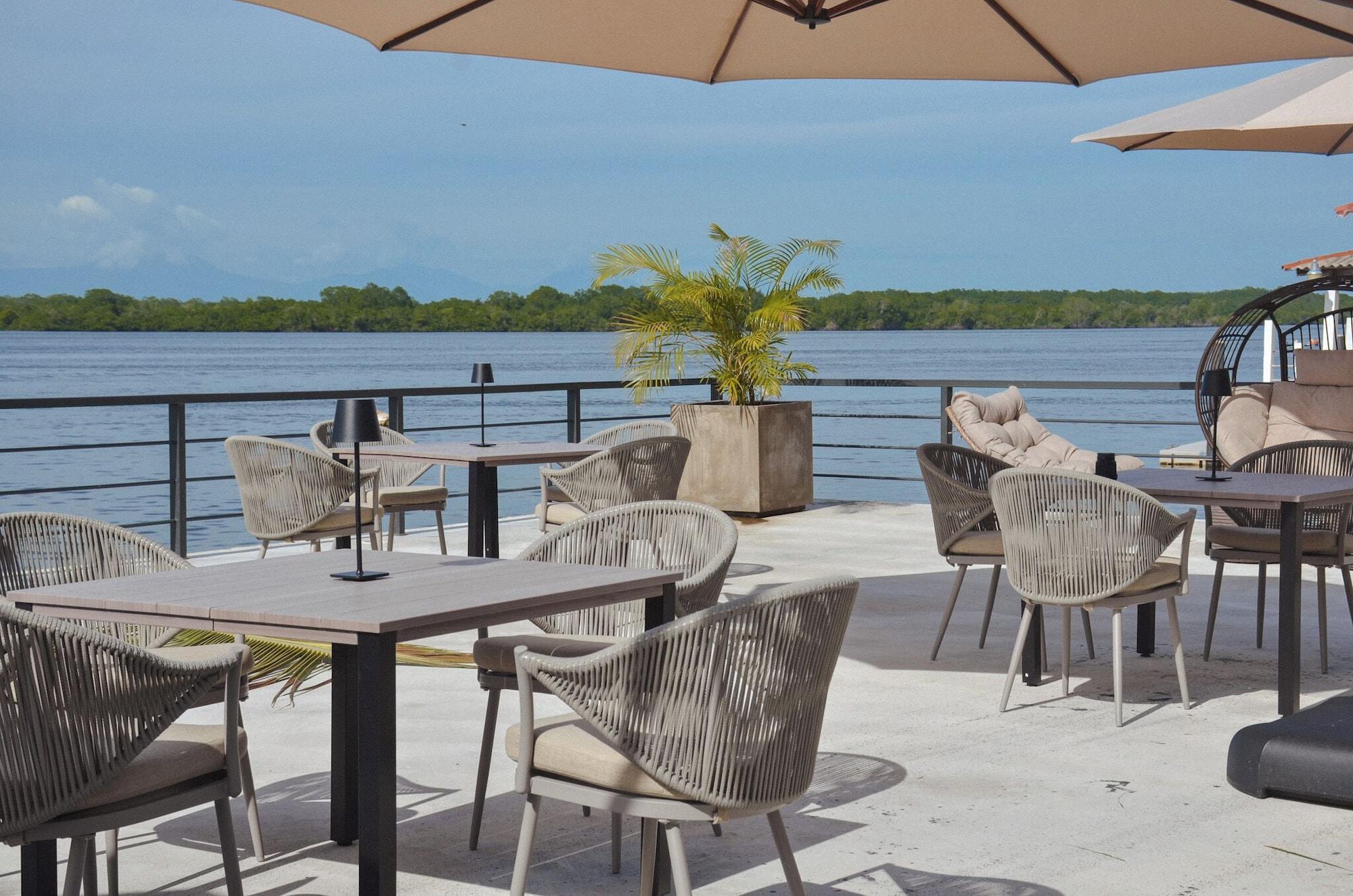 Comodidades del Alojamiento Astra Hotel