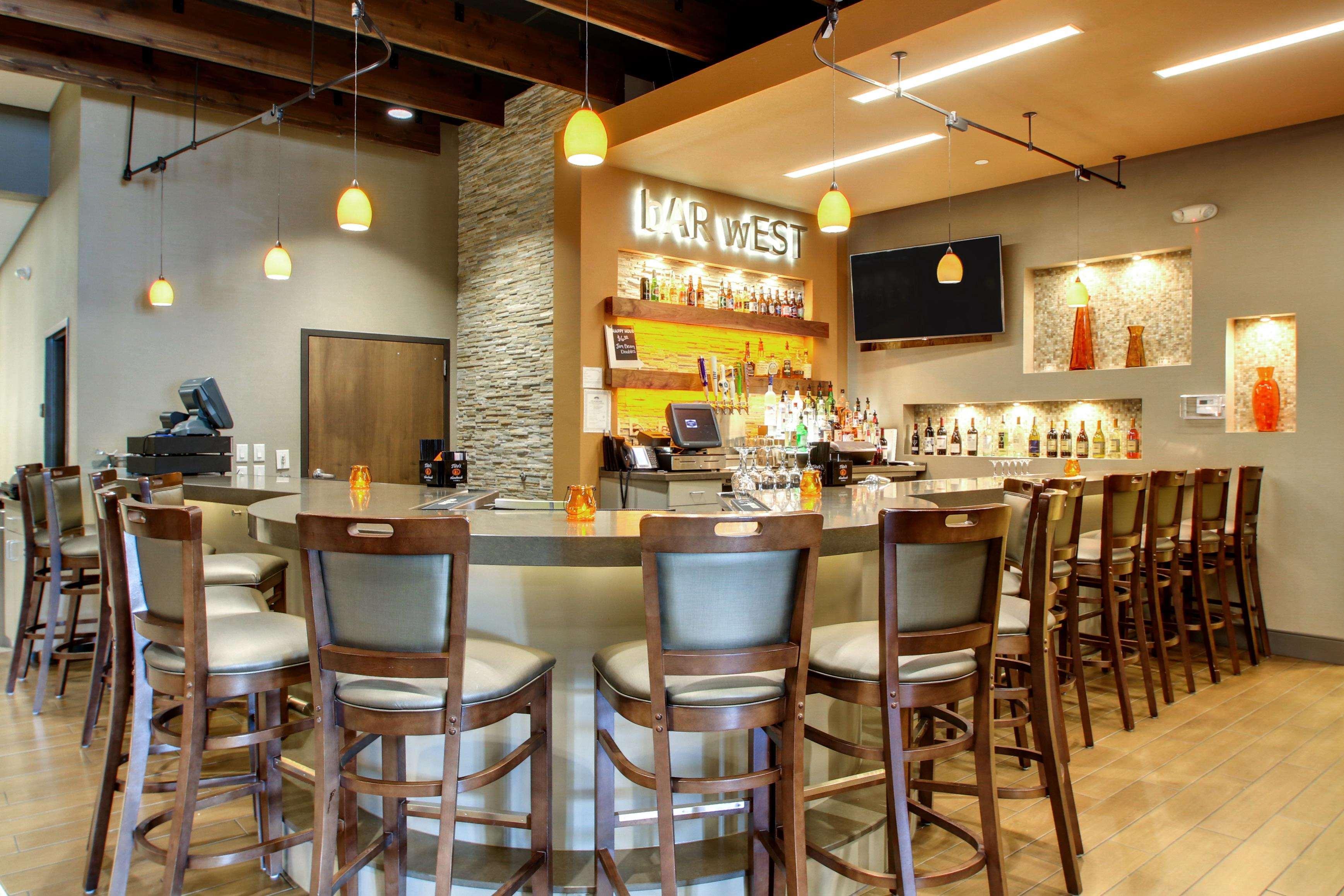 Bar/Salón Hampton Inn & Suites Milwaukee West