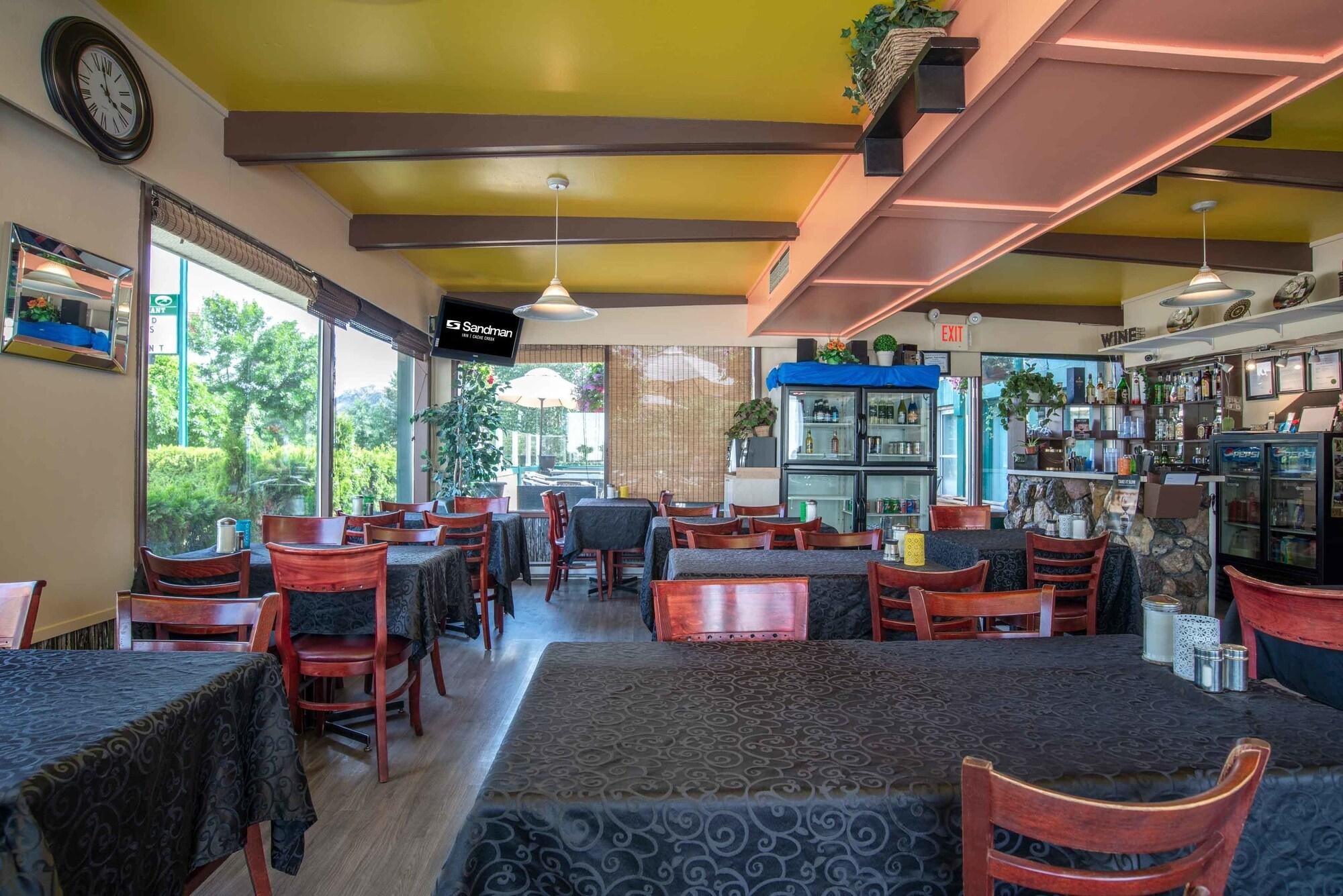 Restaurant Sandman Inn Cache Creek