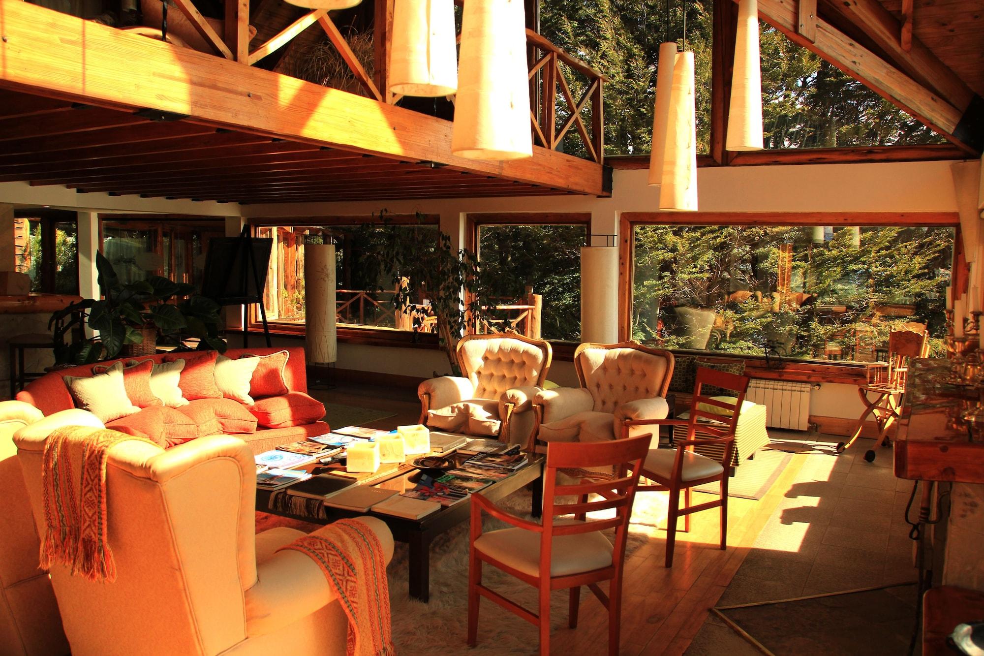 Bar/Salón Posada La Escondida