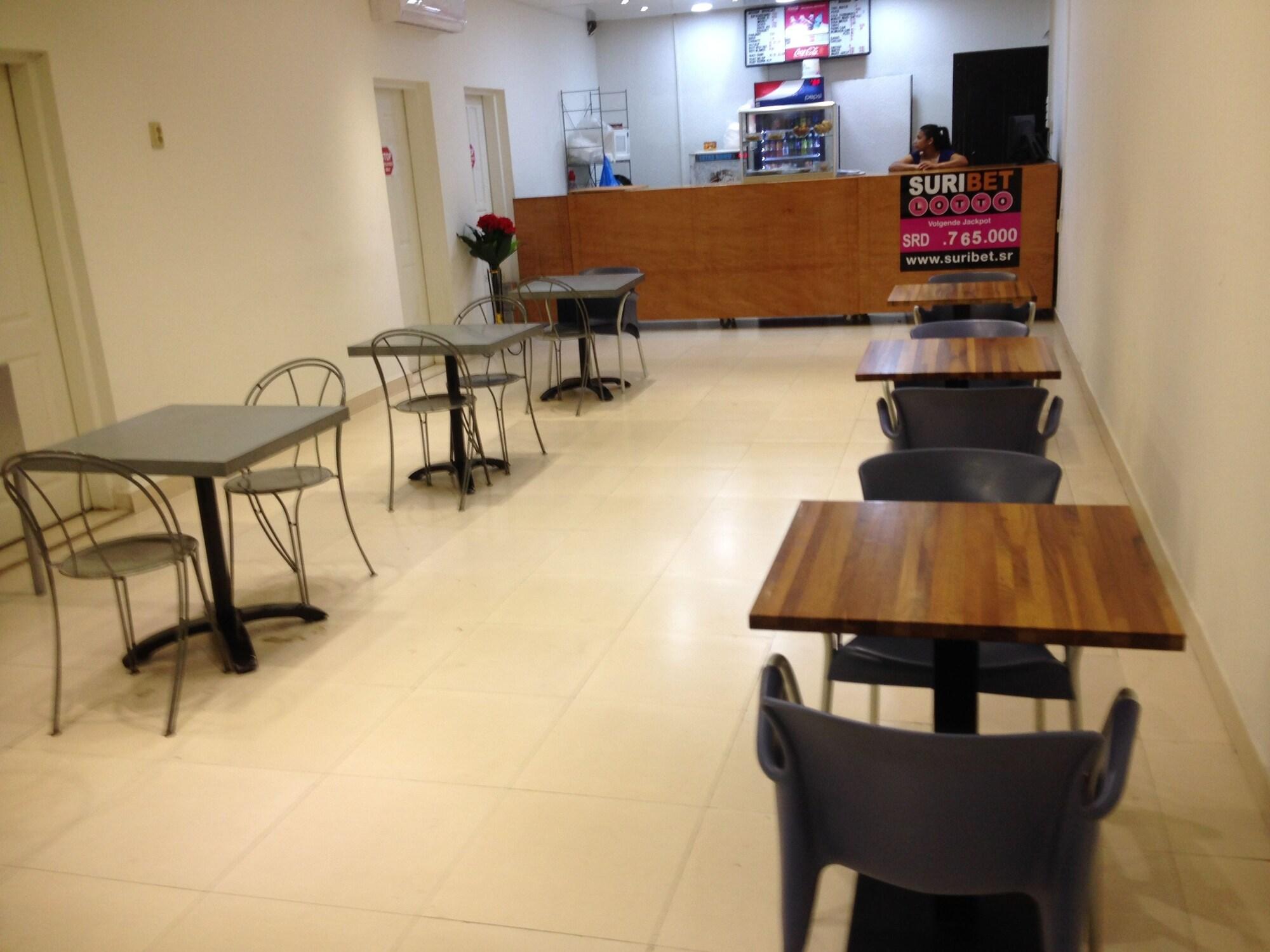 Restaurant Hotel Midnight