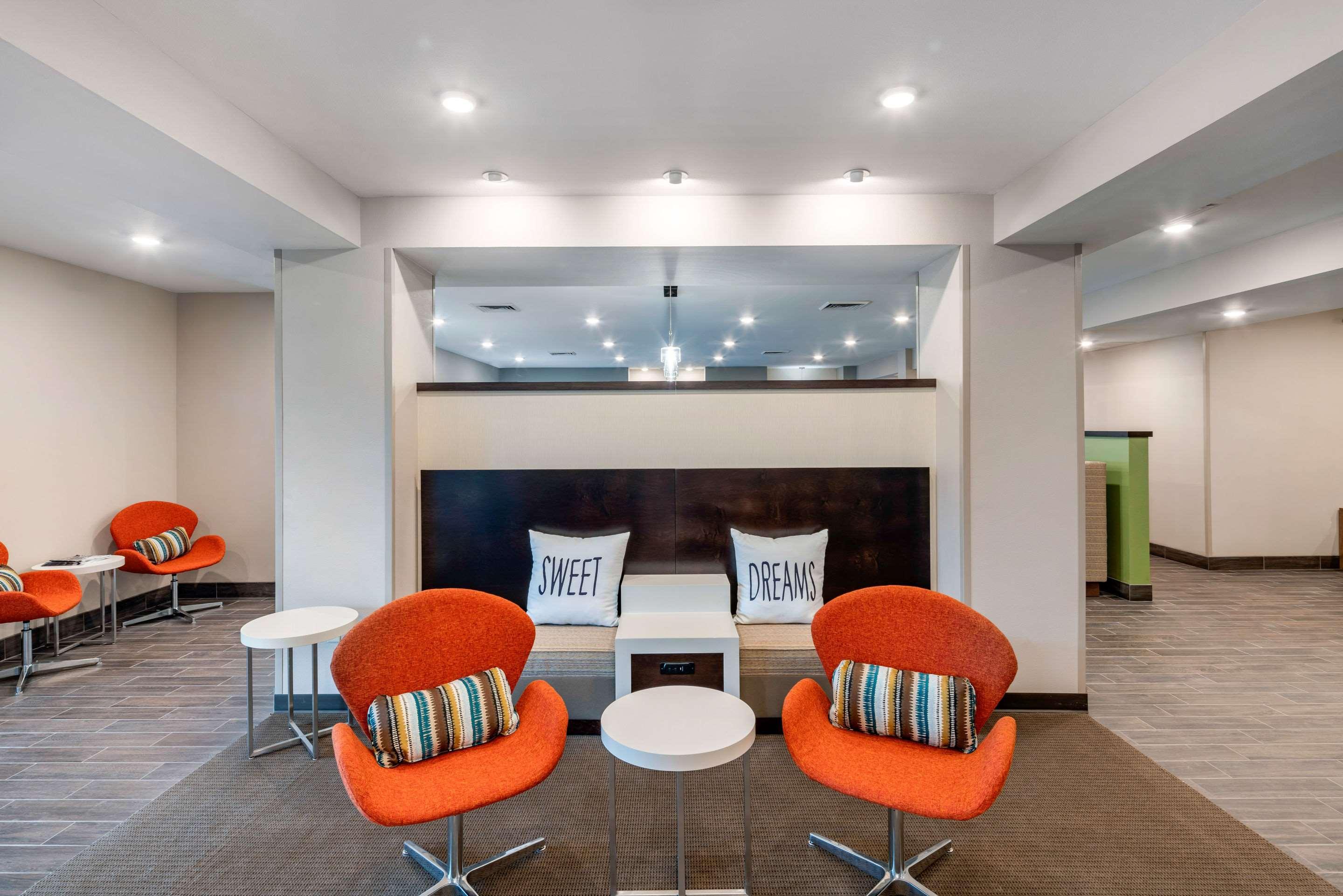 Vista Lobby MainStay Suites Spokane Airport