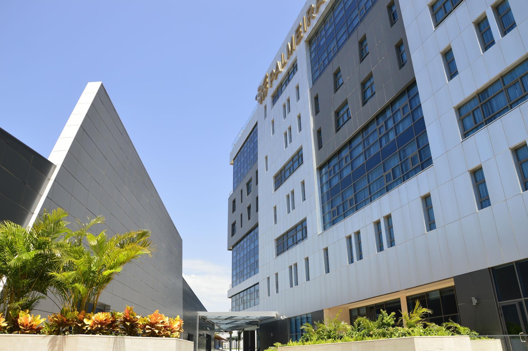 Vista Exterior Palmeiras Suite Hotel