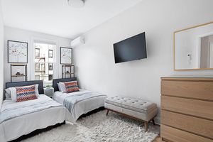 Alquiler Vacacional - Modern Astoria Home!