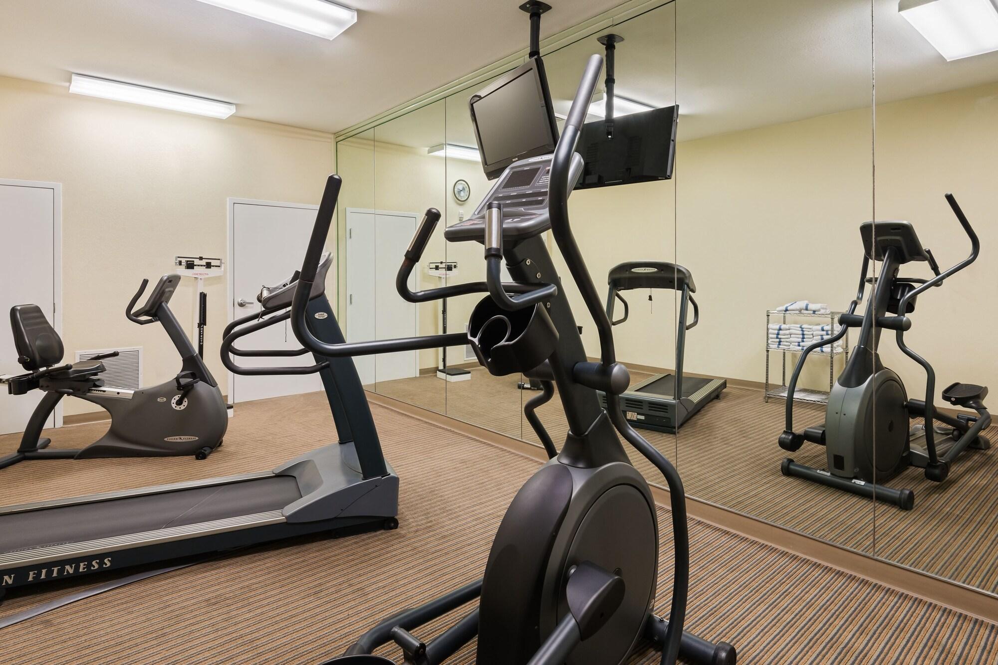 Gimnasio Holiday Inn Express Hotel & Suites New Iberia - Avery Island by IHG