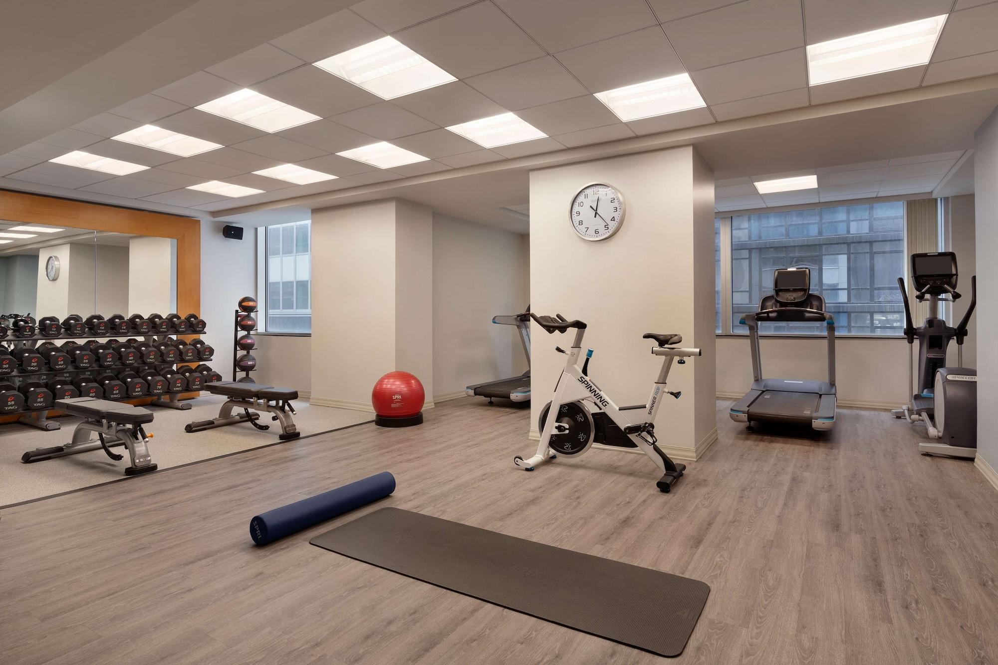 Gimnasio DoubleTree by Hilton New York Downtown