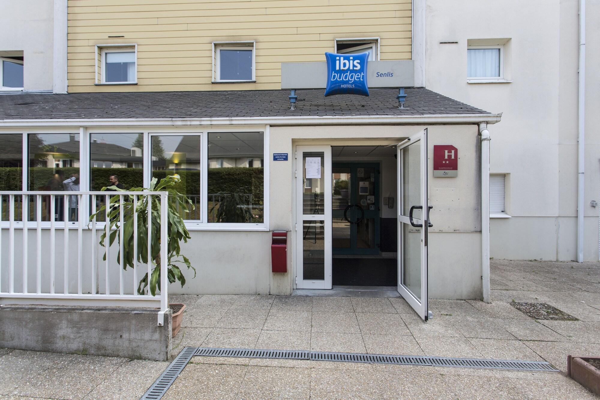Vista Exterior Ibis budget Senlis