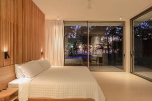 Arriendo temporal - Oceanfront Paradise:4-Bedroom Villa with Expansive Pool in Santa Teresa Sea Wing