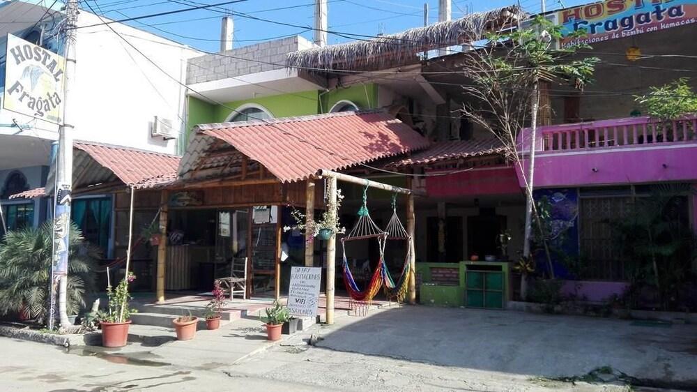 Vista Exterior Hostal Fragata