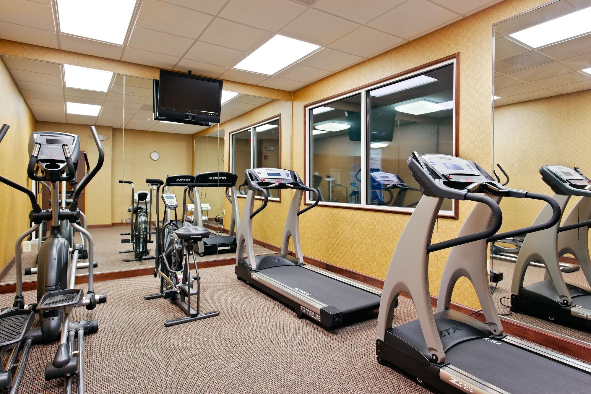 Gimnasio Holiday Inn Express Hotel & Suites Malvern by IHG