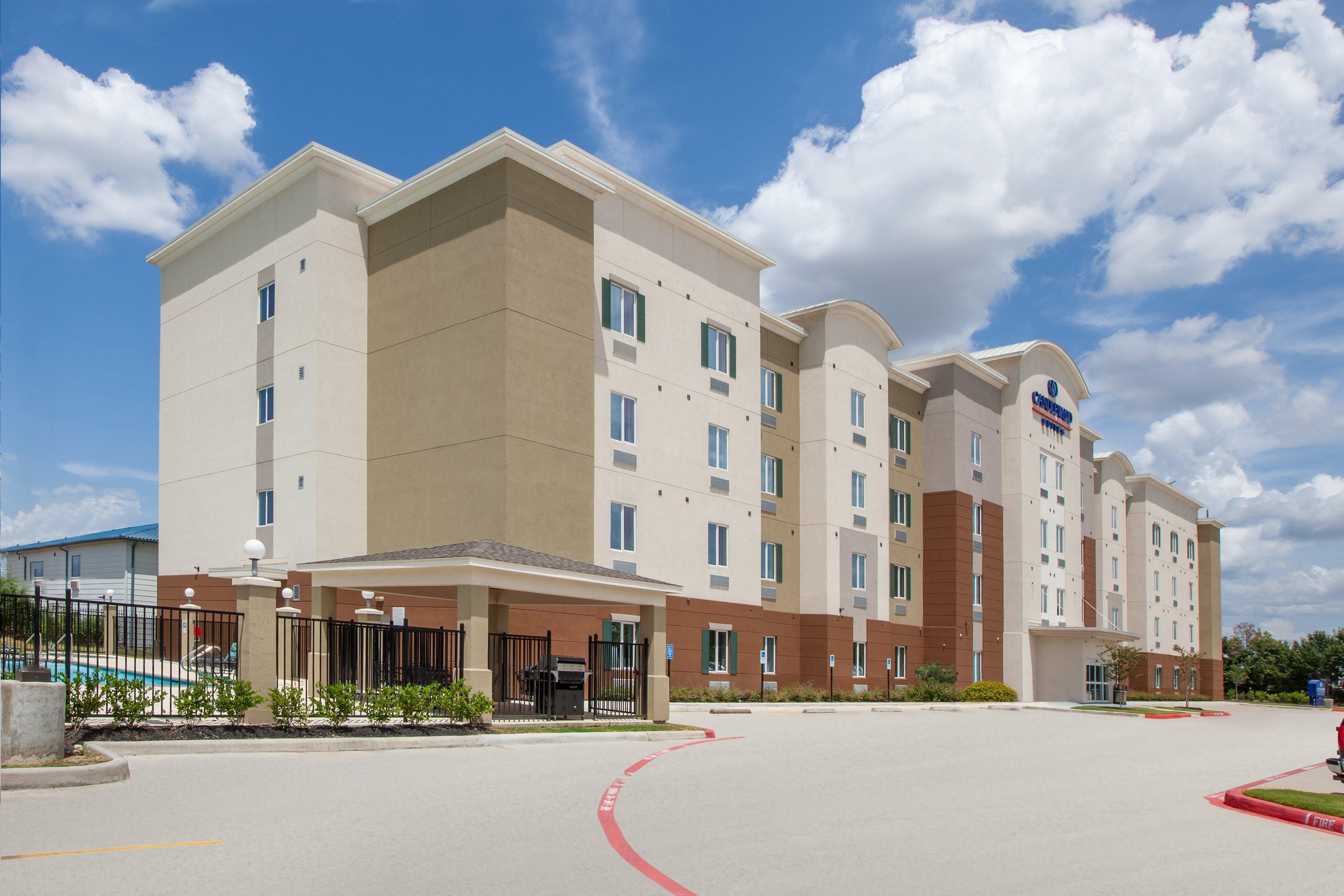 Vista Exterior Candlewood Suites Houston - Spring