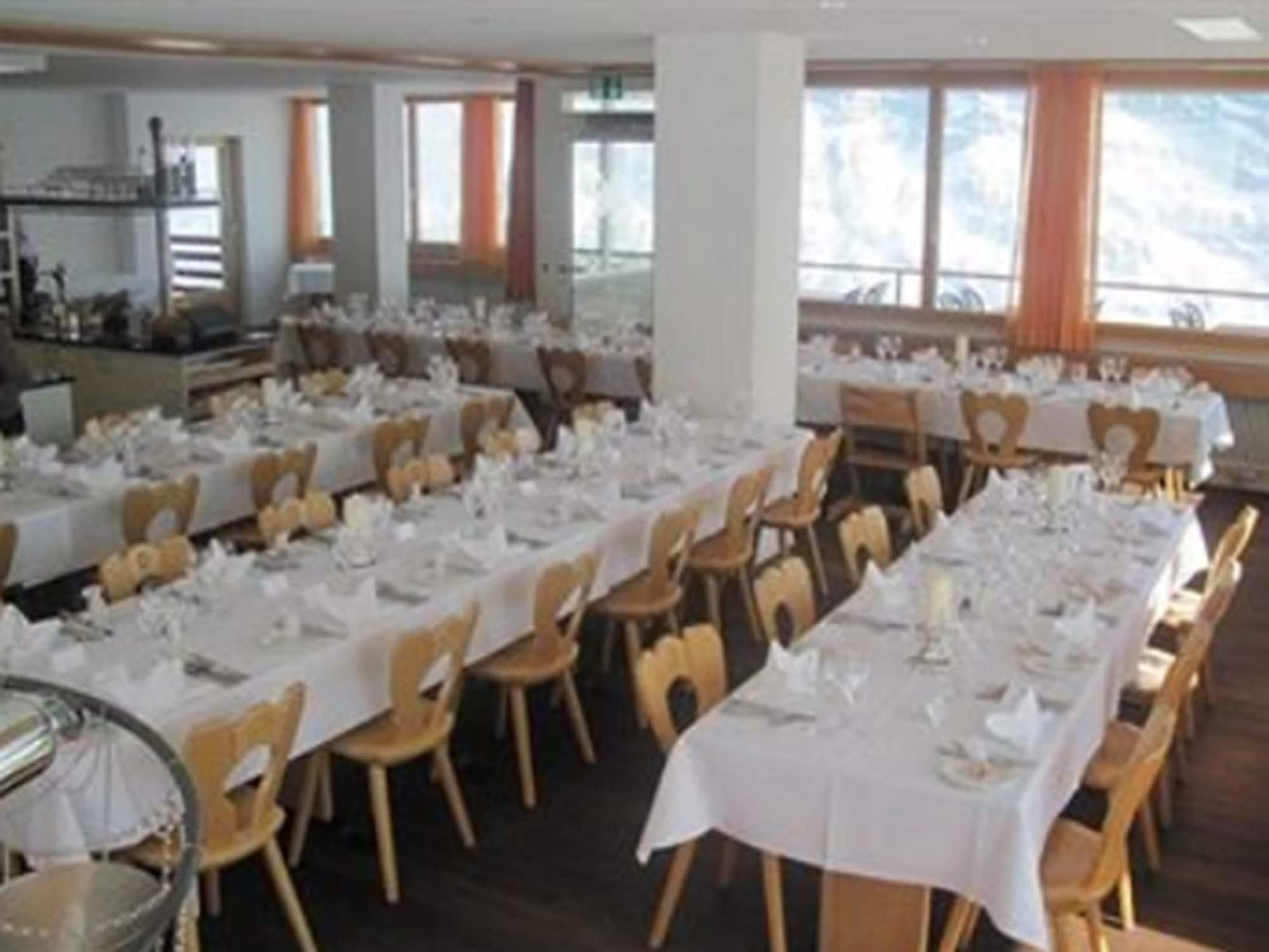 Salón de Baile Hotel Edelweiss Superior