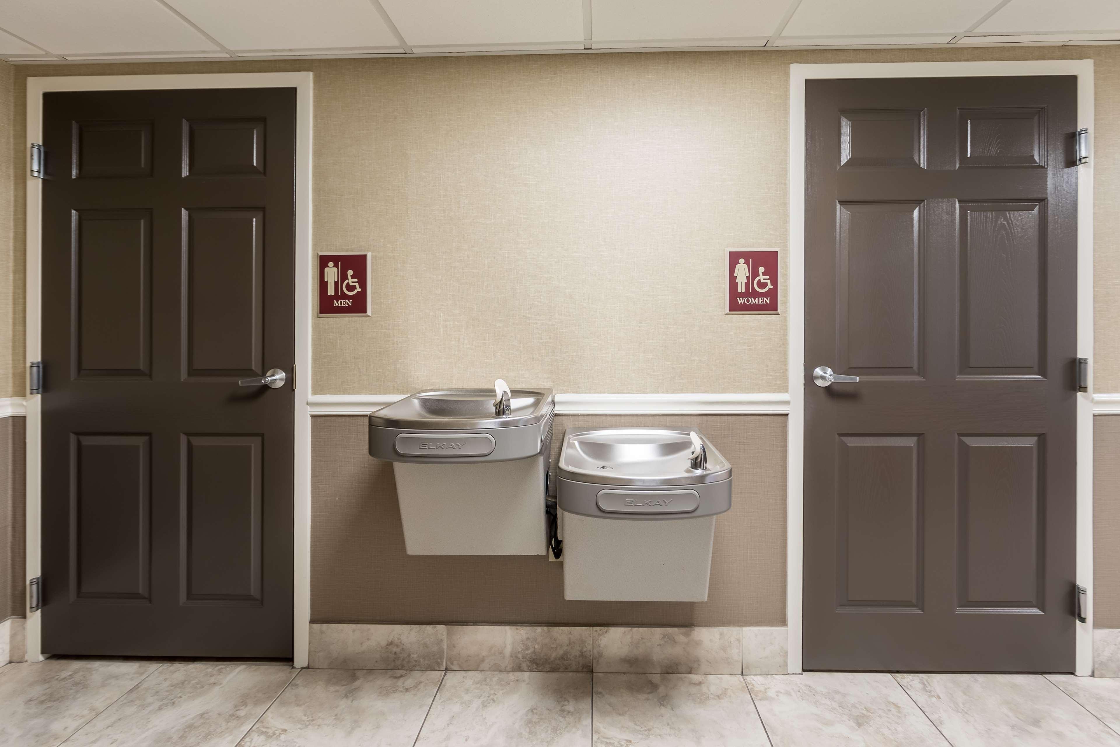 Bar/Salón Best Western Plus Sebastian Hotel & Suites