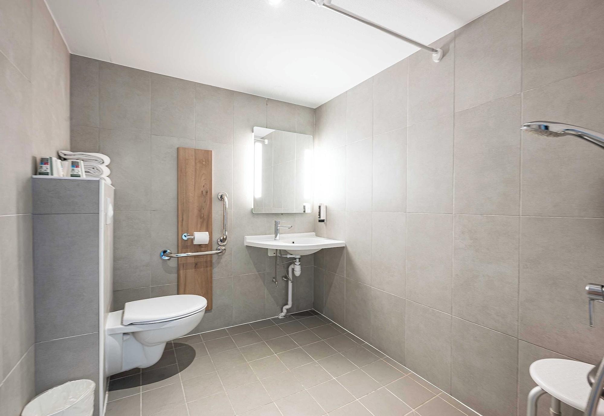 Equipamiento de Habitación B&B HOTEL Annemasse Est