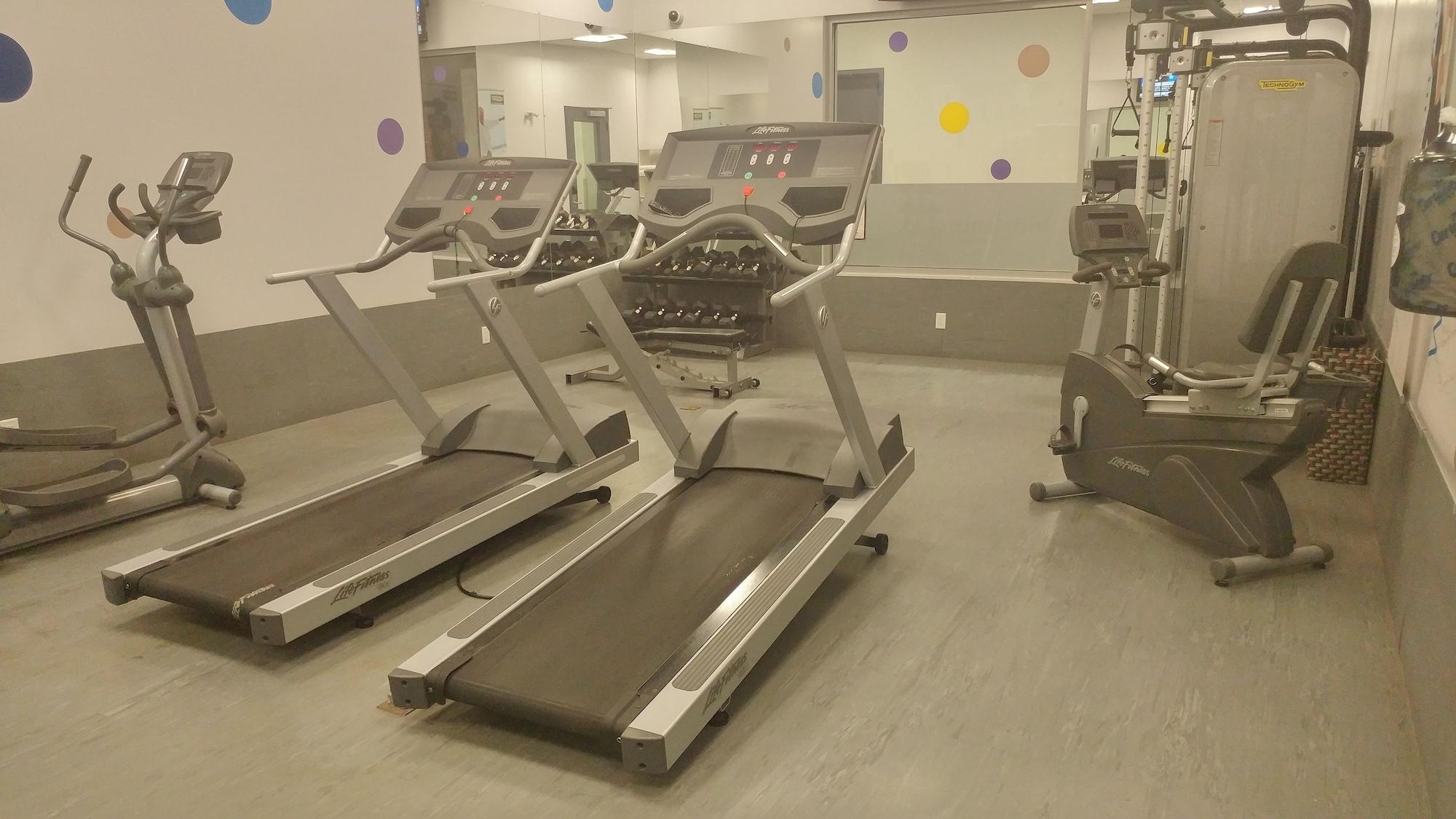 Gimnasio Novotel Toronto Vaughan Centre