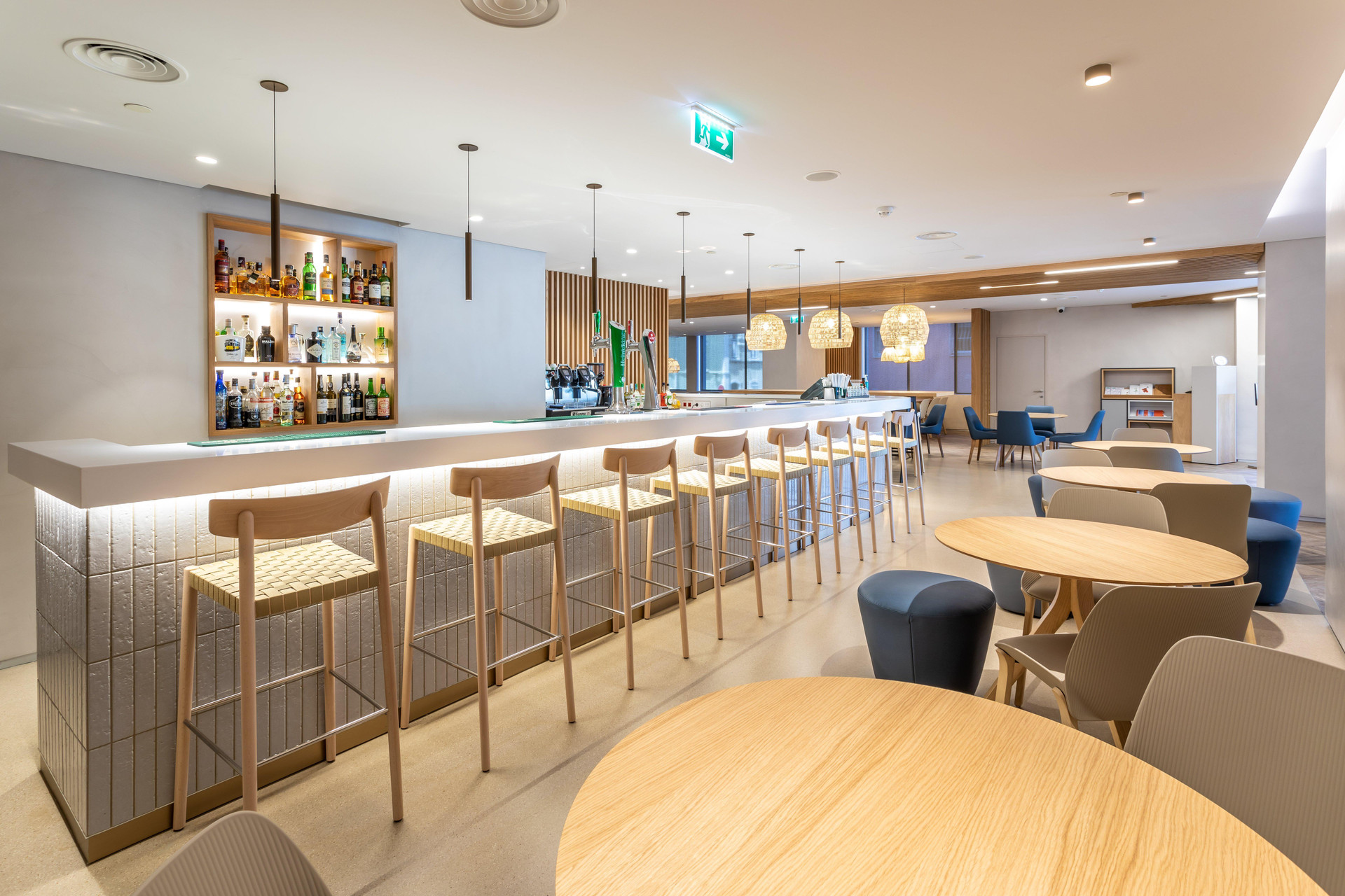 Bar/Salón Holiday Inn Lisbon by IHG
