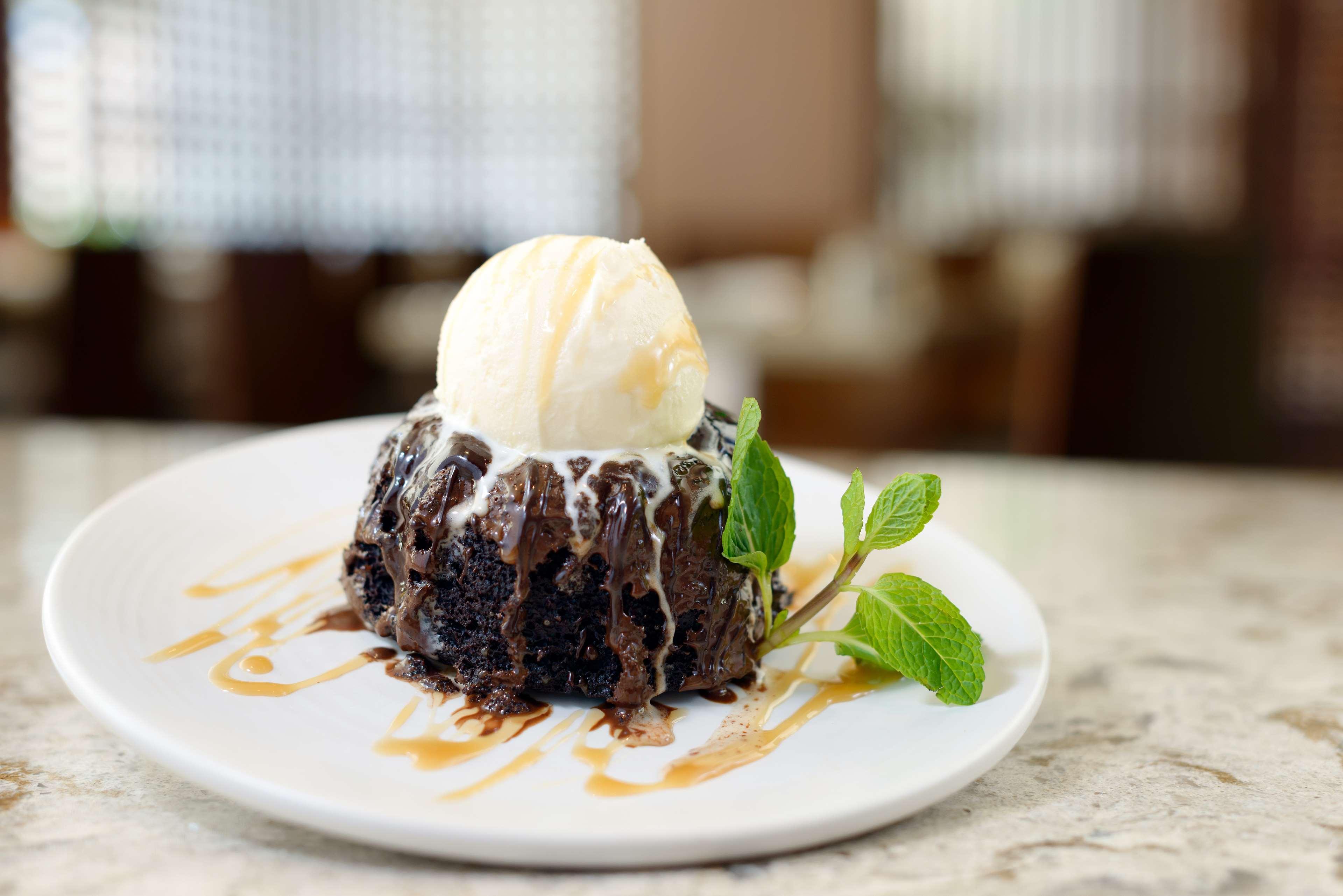 Restaurant Hilton Woodland Hills / Los Angeles