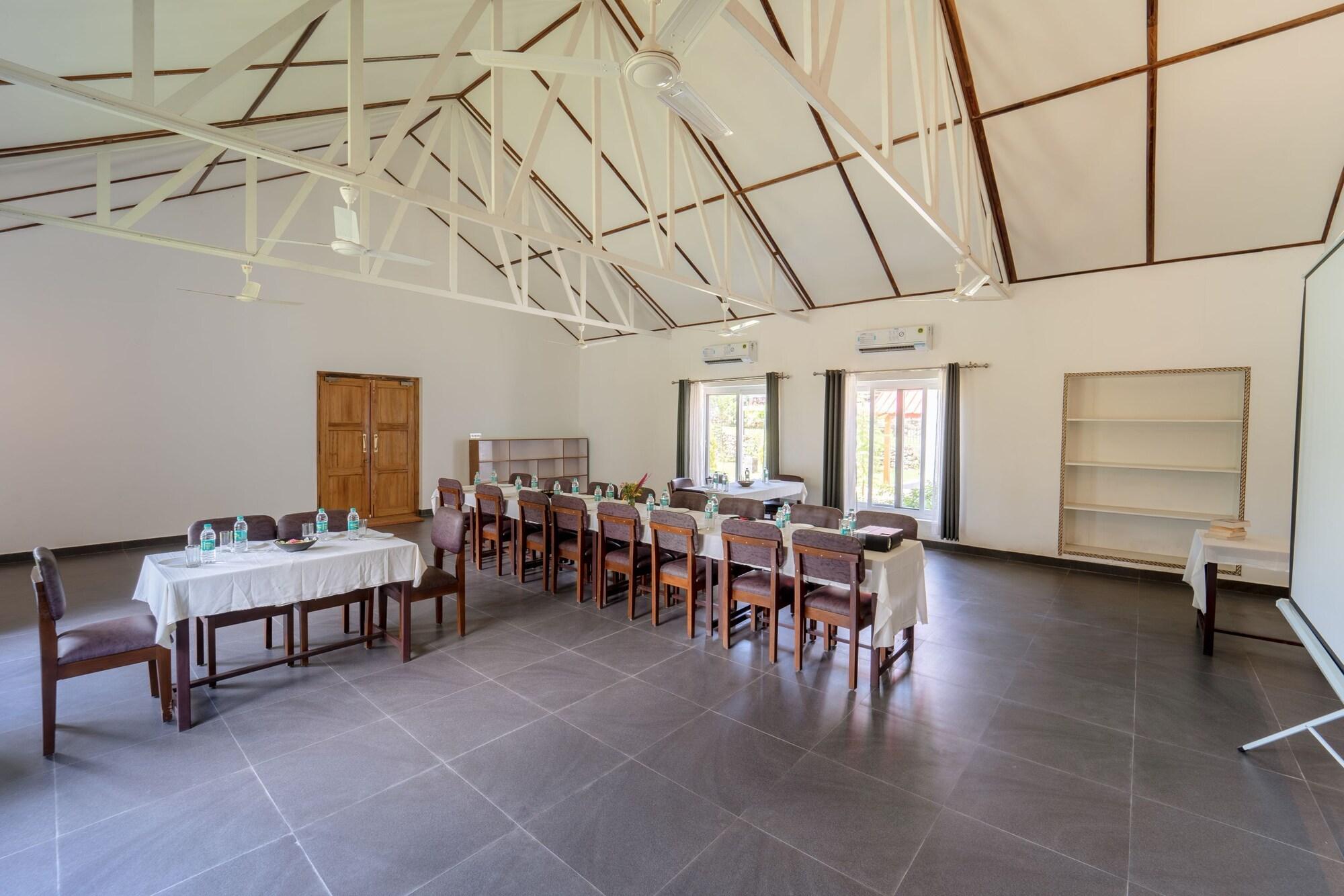 Sala de Reuniones Neer Ganga Resorts