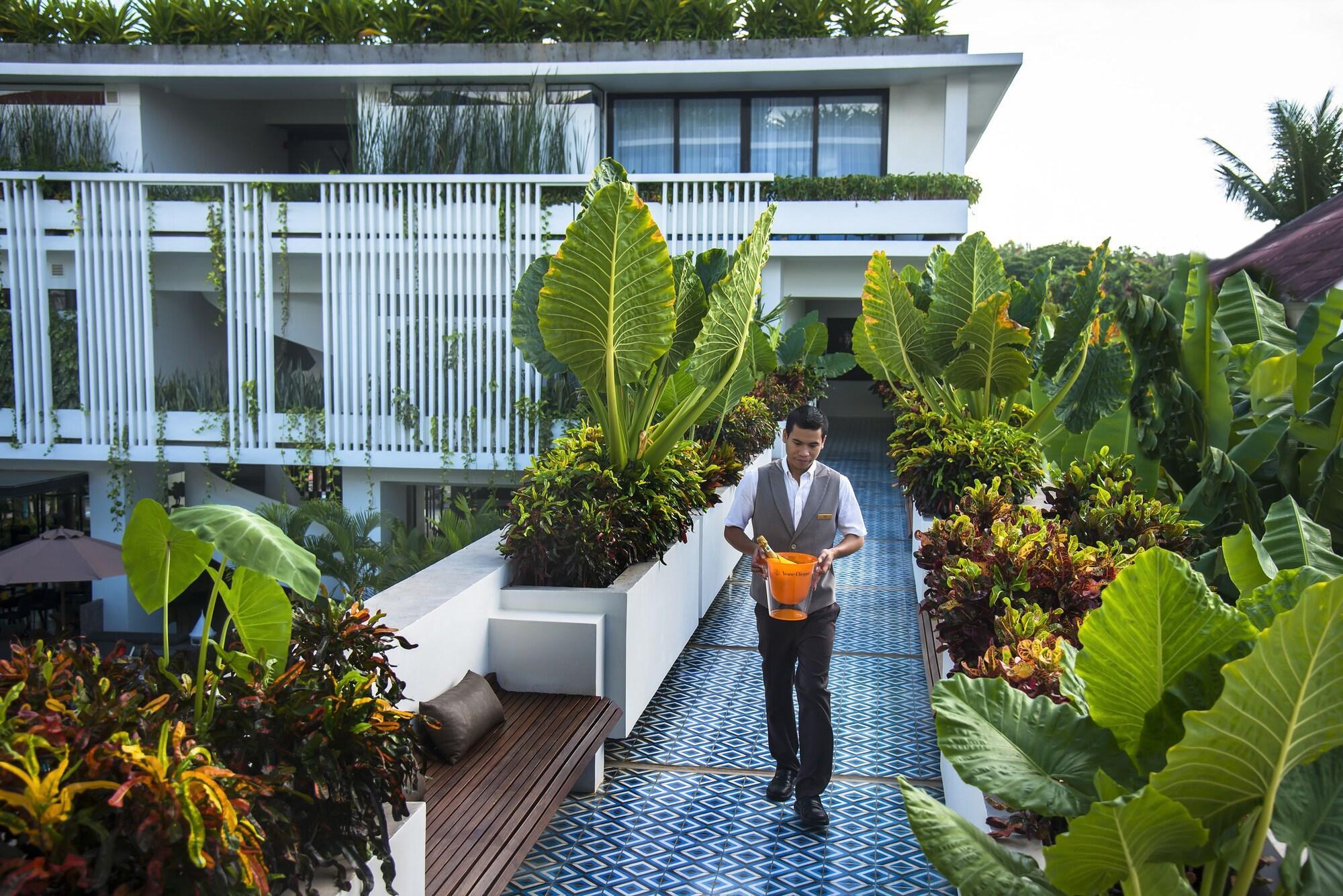 Vista Lobby Viroth's Hotel